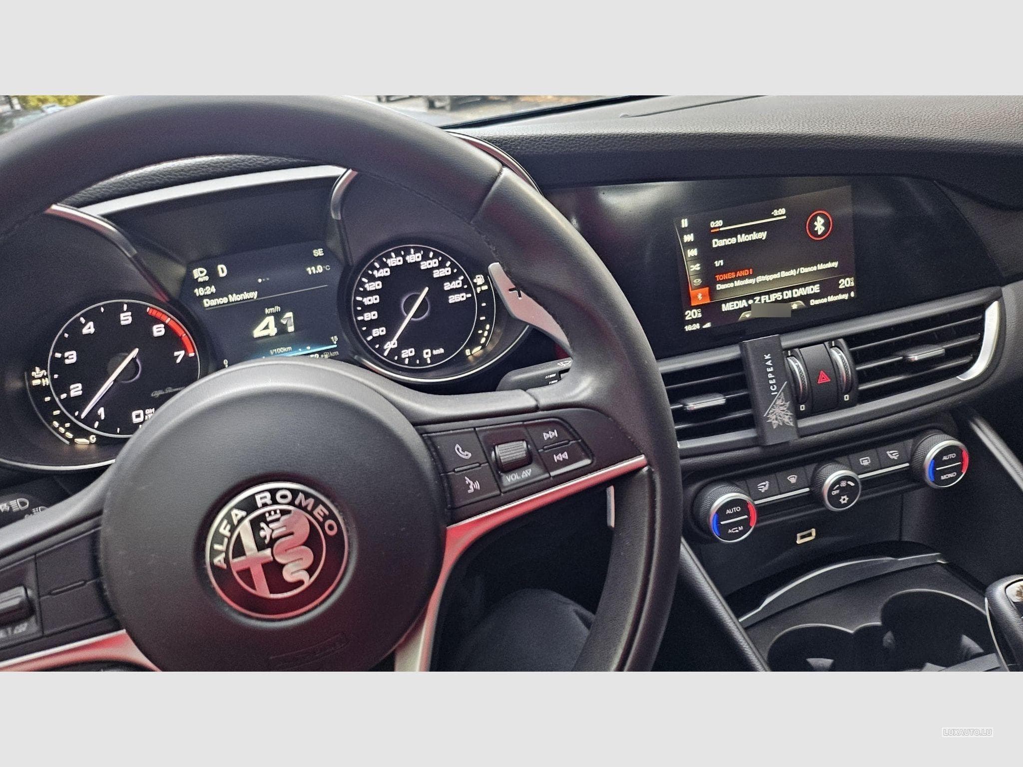 Alfa-Romeo Giulia 200cv (2018) - Photo 4