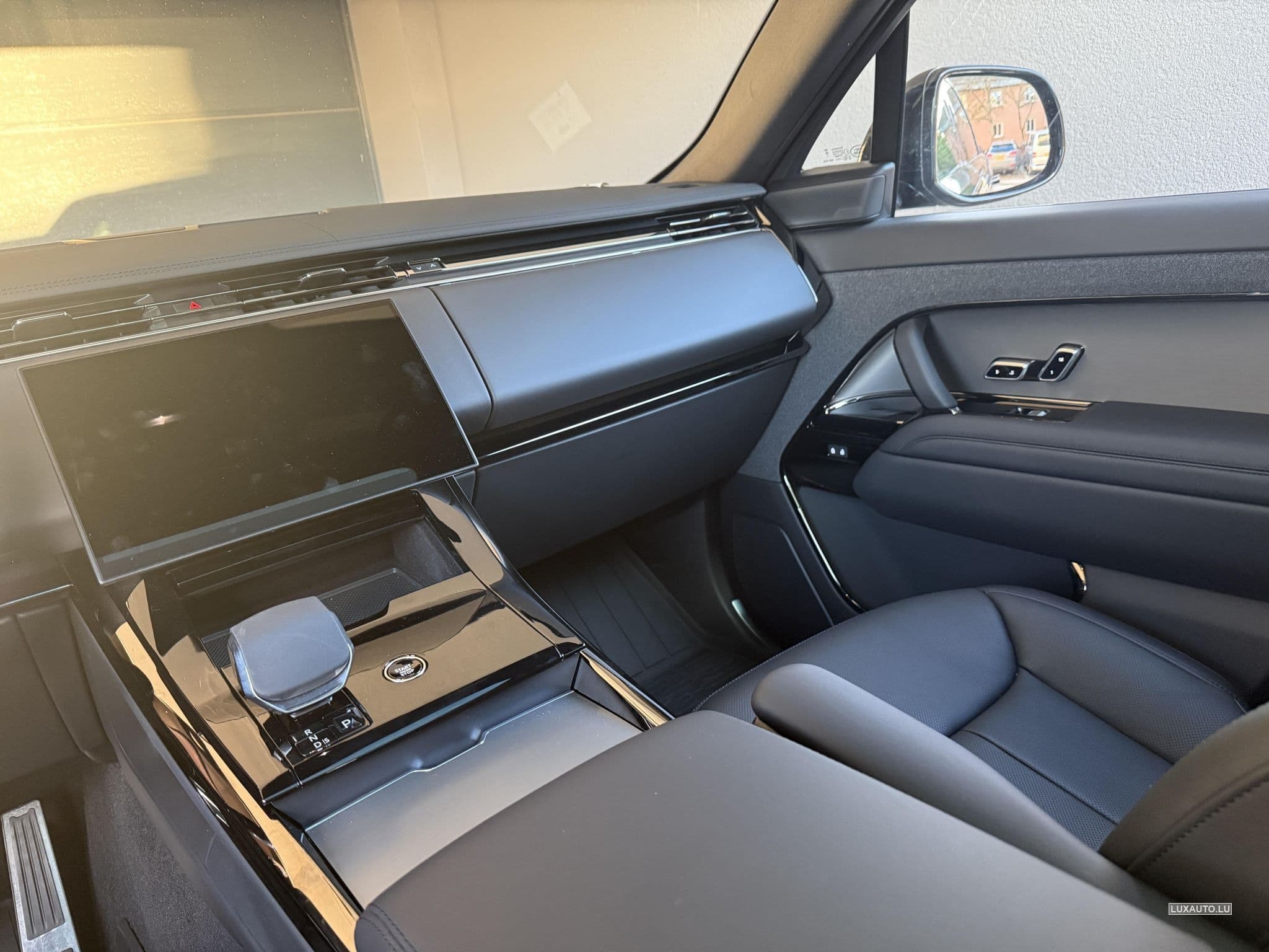 Land-Rover Range Rover Sport 300D Dynamic HSE Edition Santorini Black (2025) - Photo 9