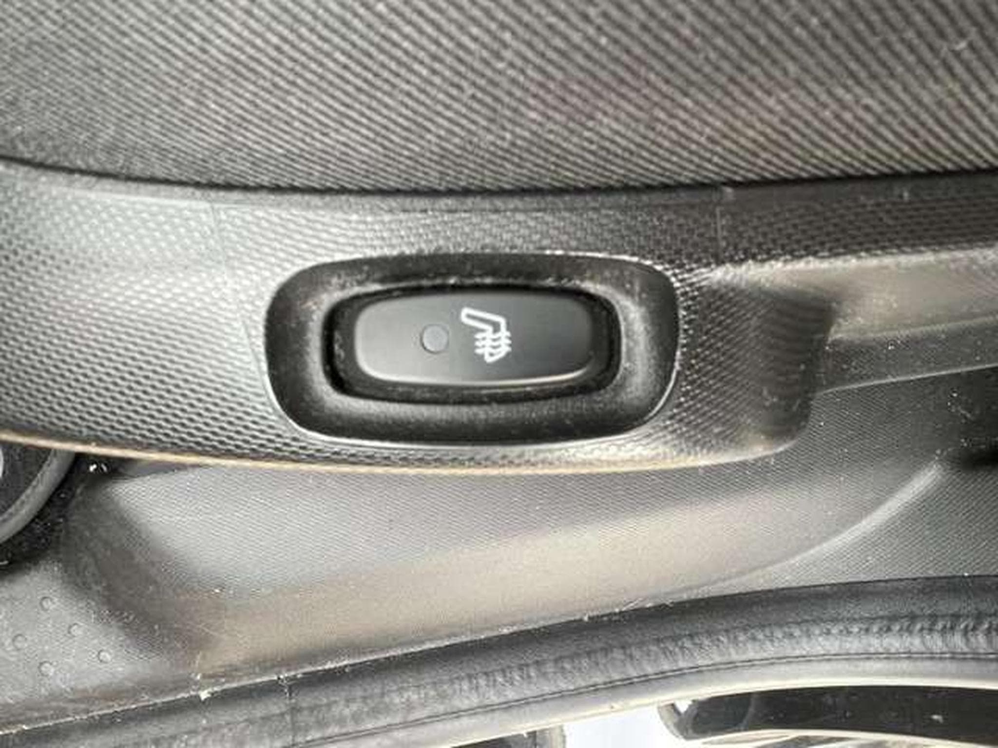 smart forFour PASSION 1.0 essence (2019) - Photo 20