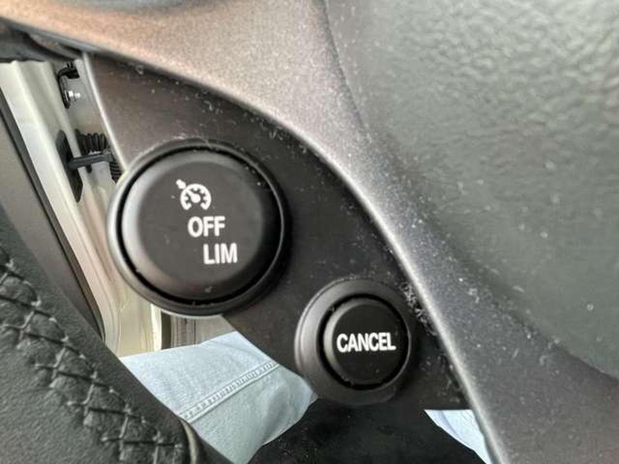smart forFour PASSION 1.0 essence (2019) - Photo 21