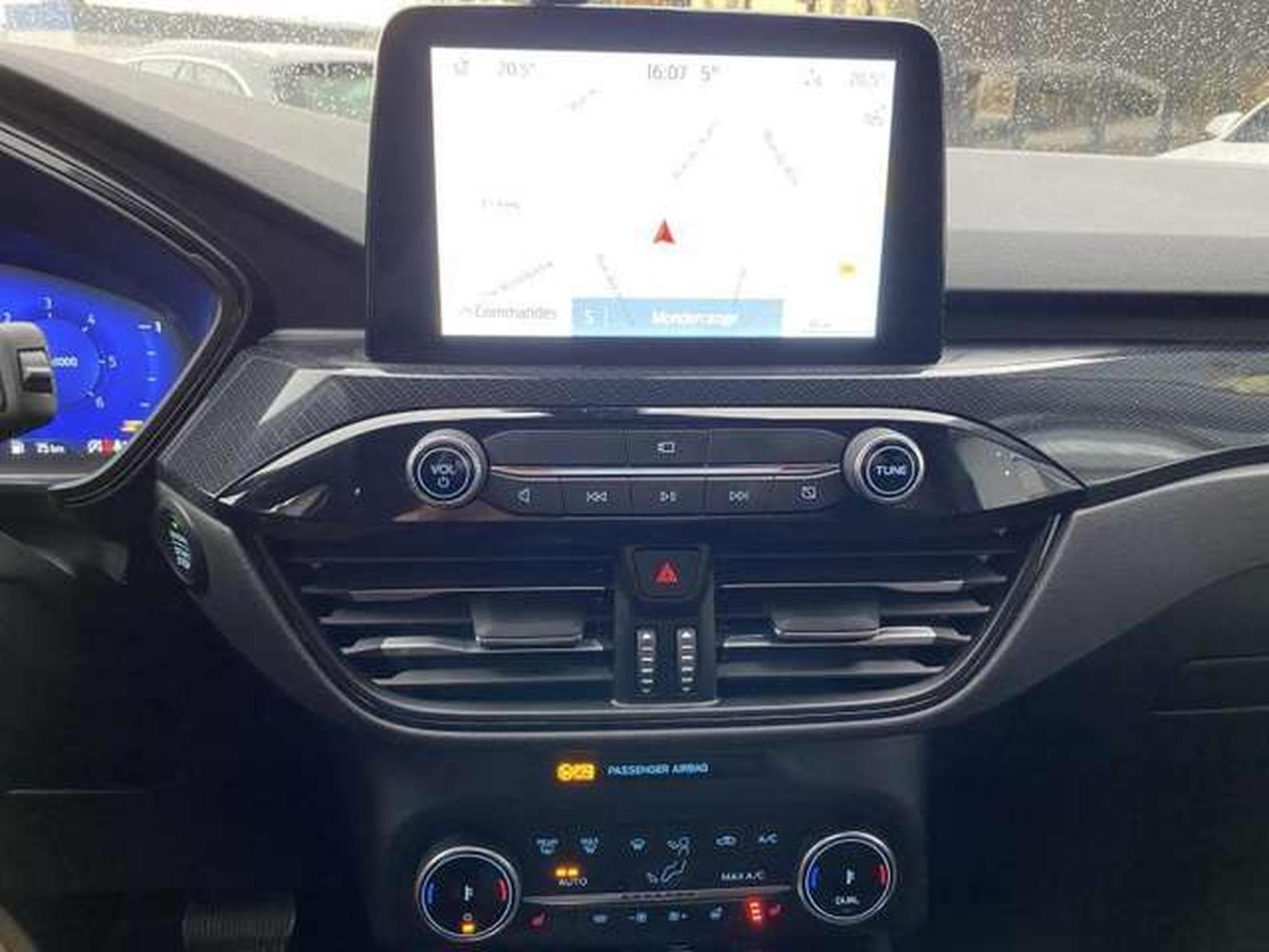 Ford Kuga 2.0 D EcoBlue ST Line -JUSQU'A 48 MOIS DE GARANTIE (2024) - Photo 12