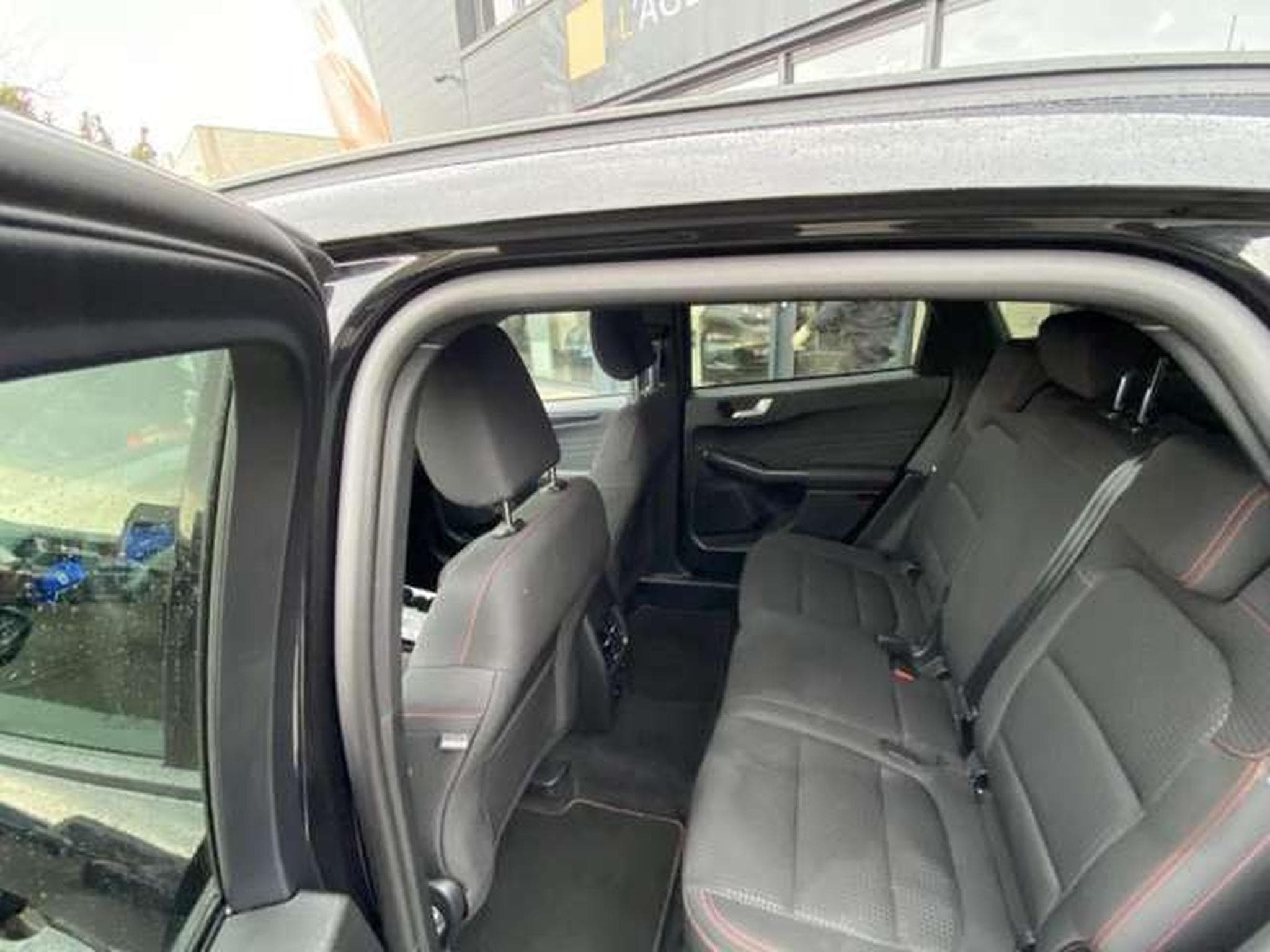 Ford Kuga 2.0 D EcoBlue ST Line -JUSQU'A 48 MOIS DE GARANTIE (2024) - Photo 14