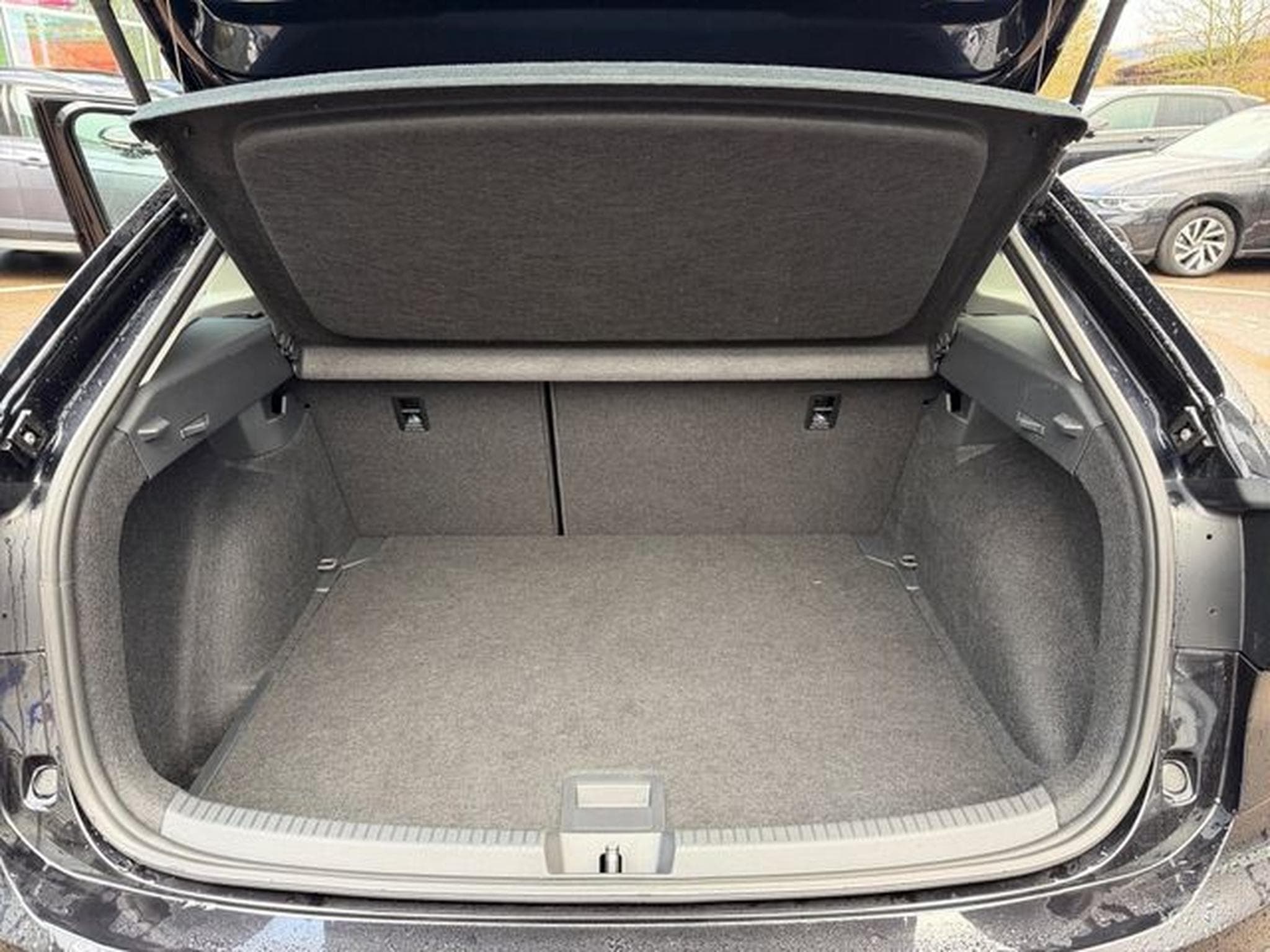 VW Taigo Taigo Life (2024) - Photo 14