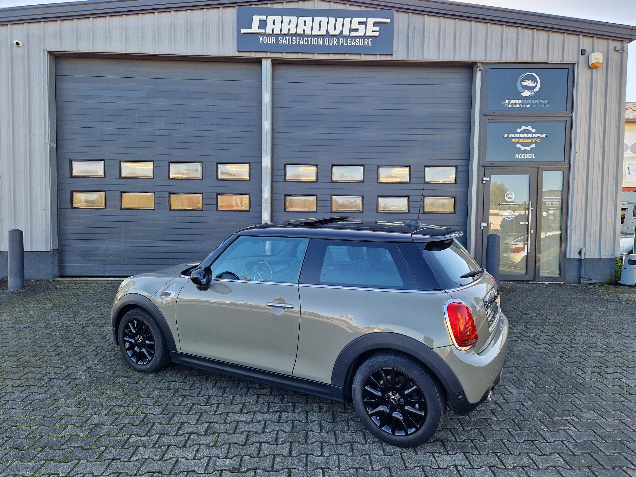 Mini Cooper 1.5 T 136 3P (2019) - Photo 6