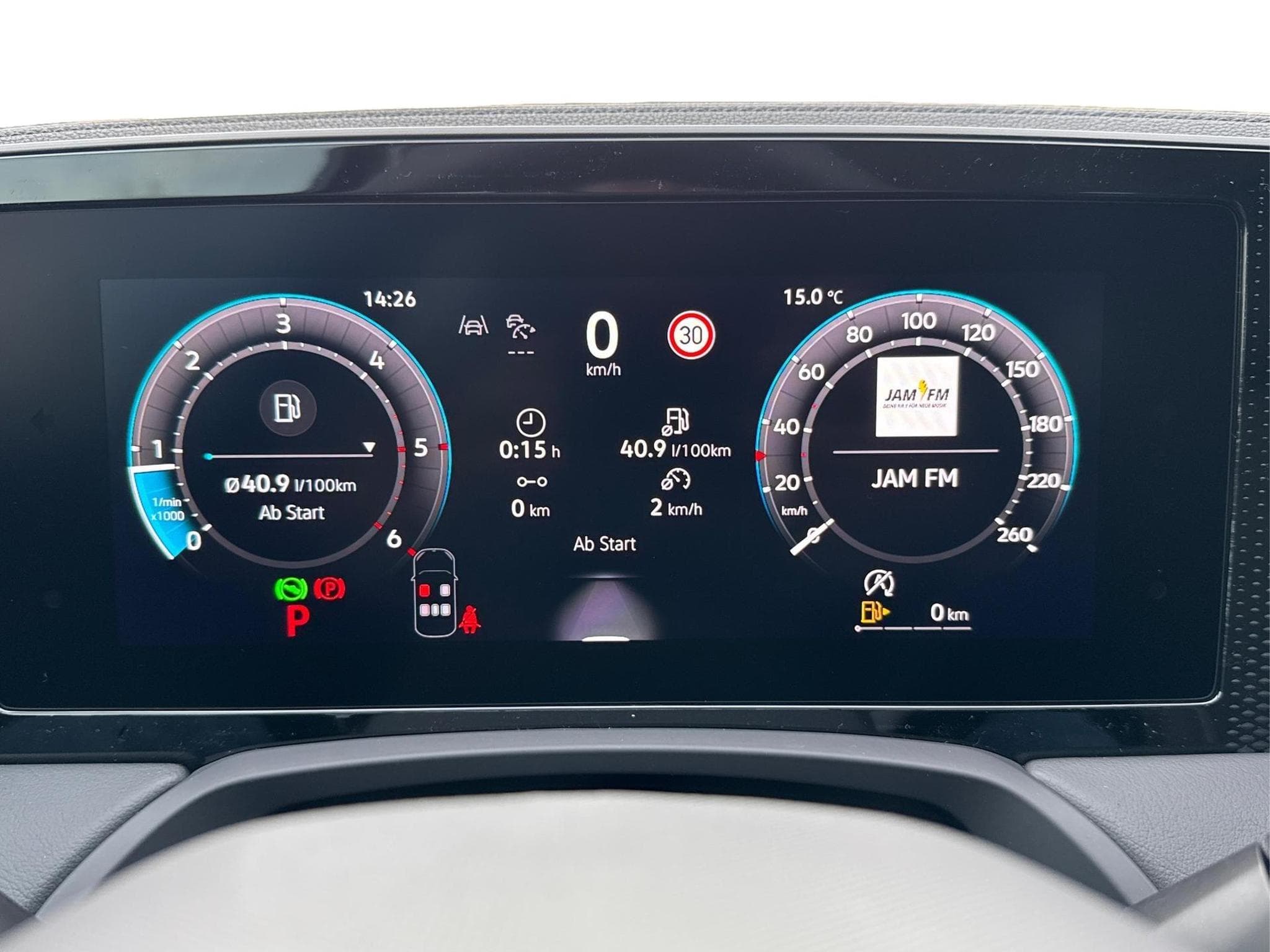 VW Passat Variant Business (2025) - Photo 22