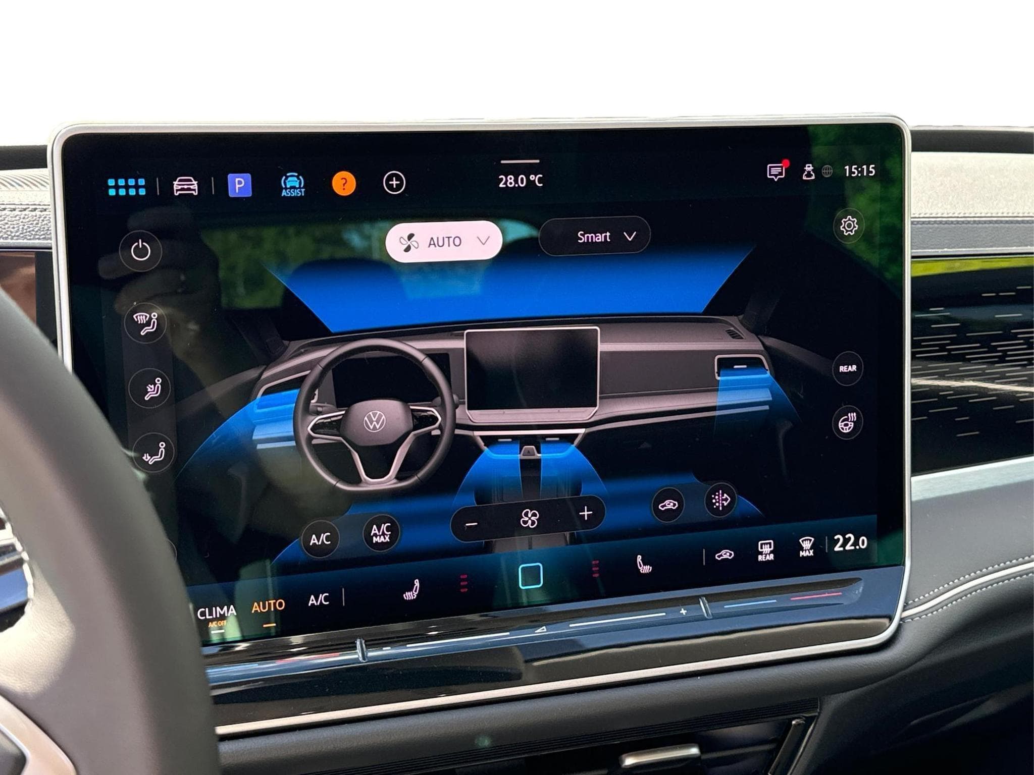 VW Passat Variant Elegance (2025) - Photo 19