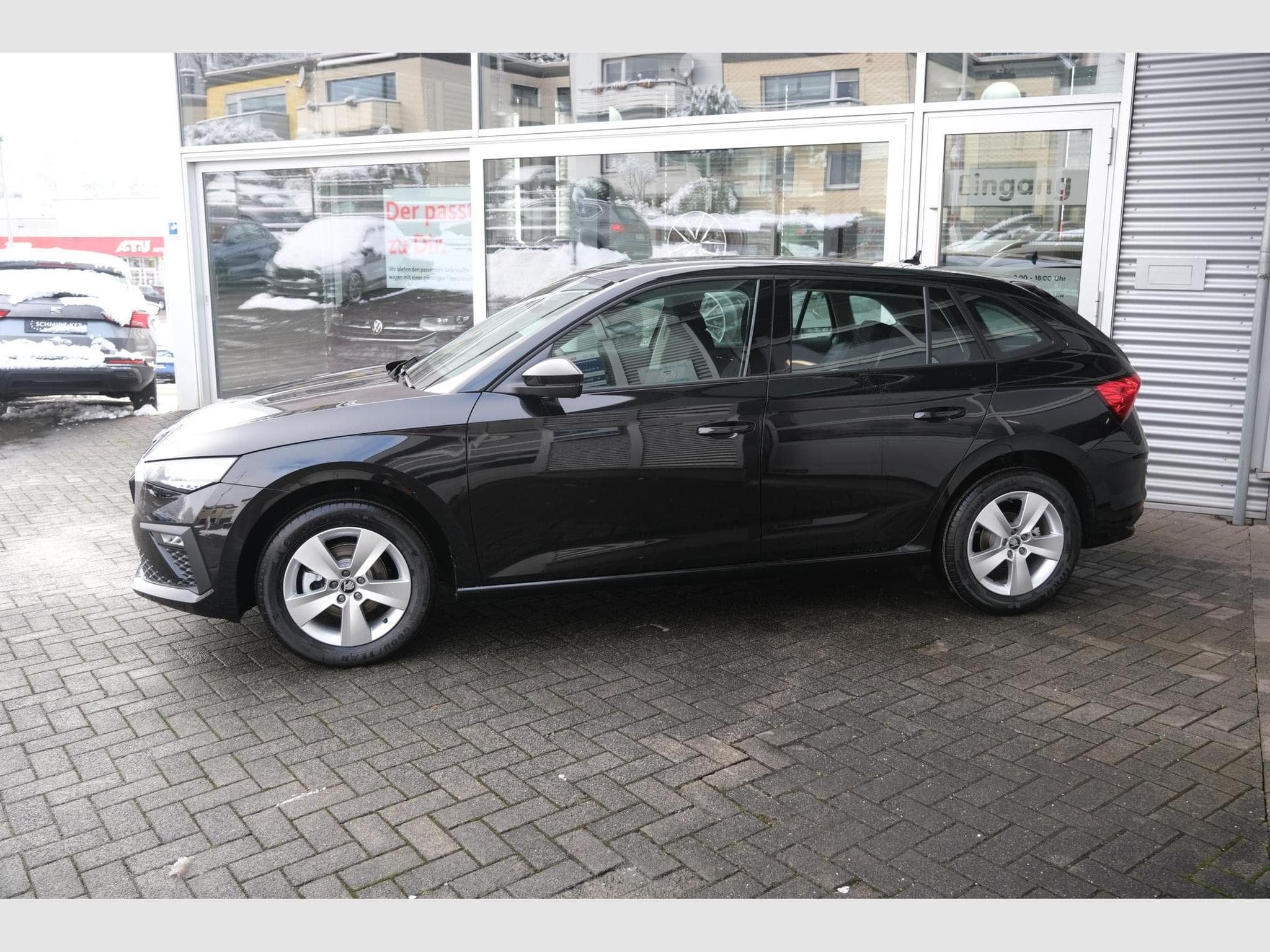 Skoda Scala 1.0 TSI DSG (2025) - Photo 18
