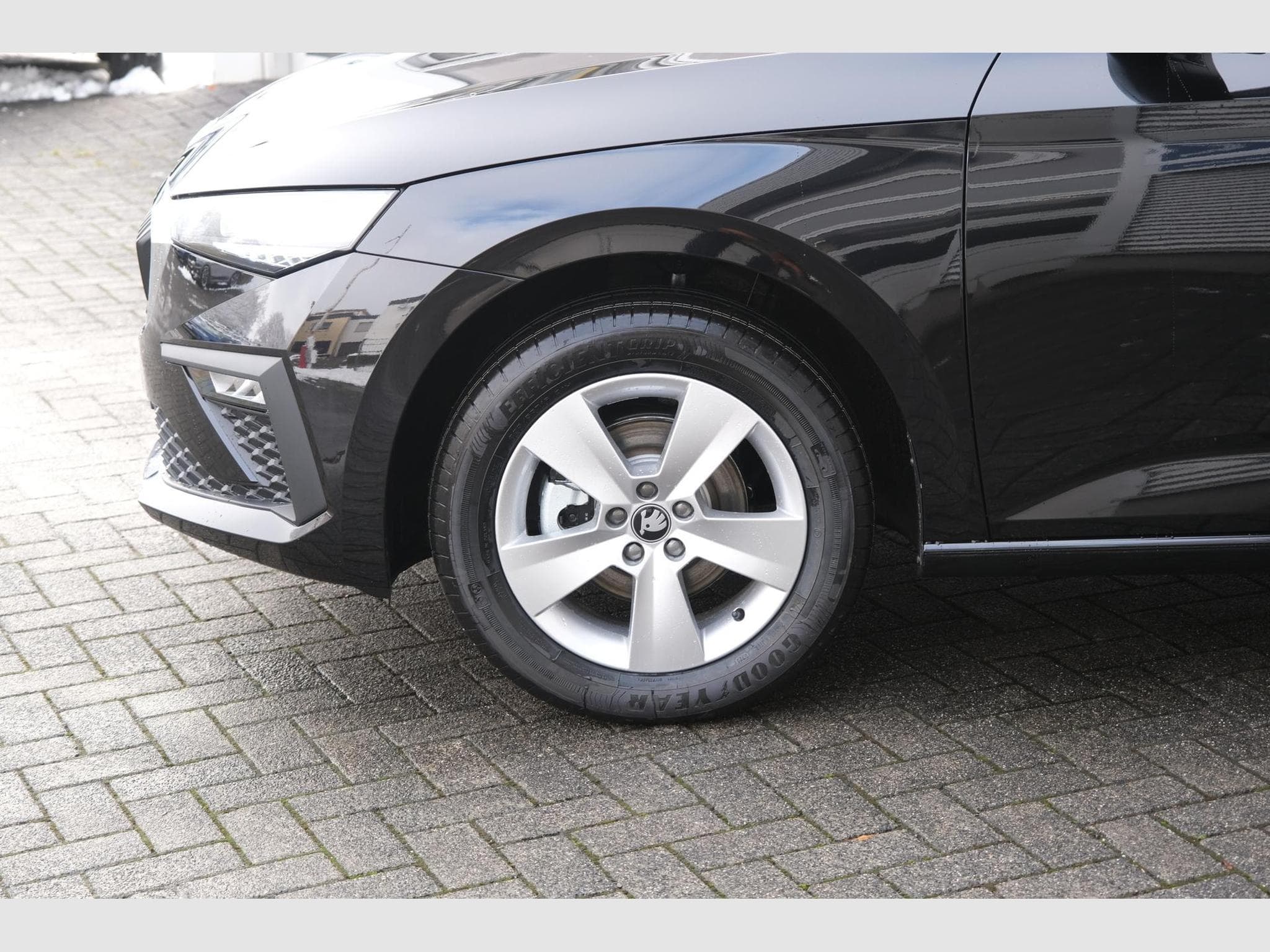 Skoda Scala 1.0 TSI DSG (2025) - Photo 19
