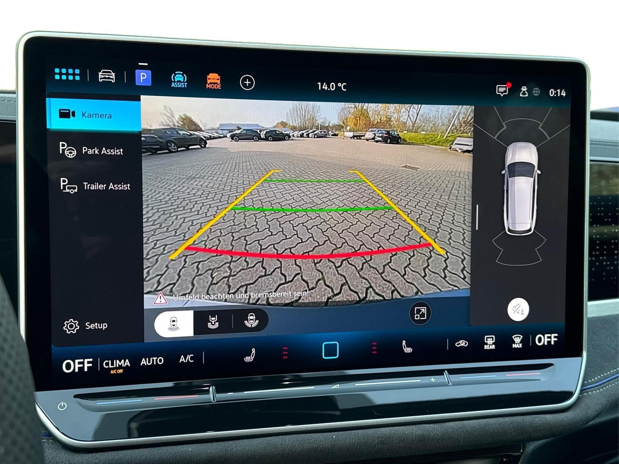 VW Passat Variant R-Line (2025) - Photo 12