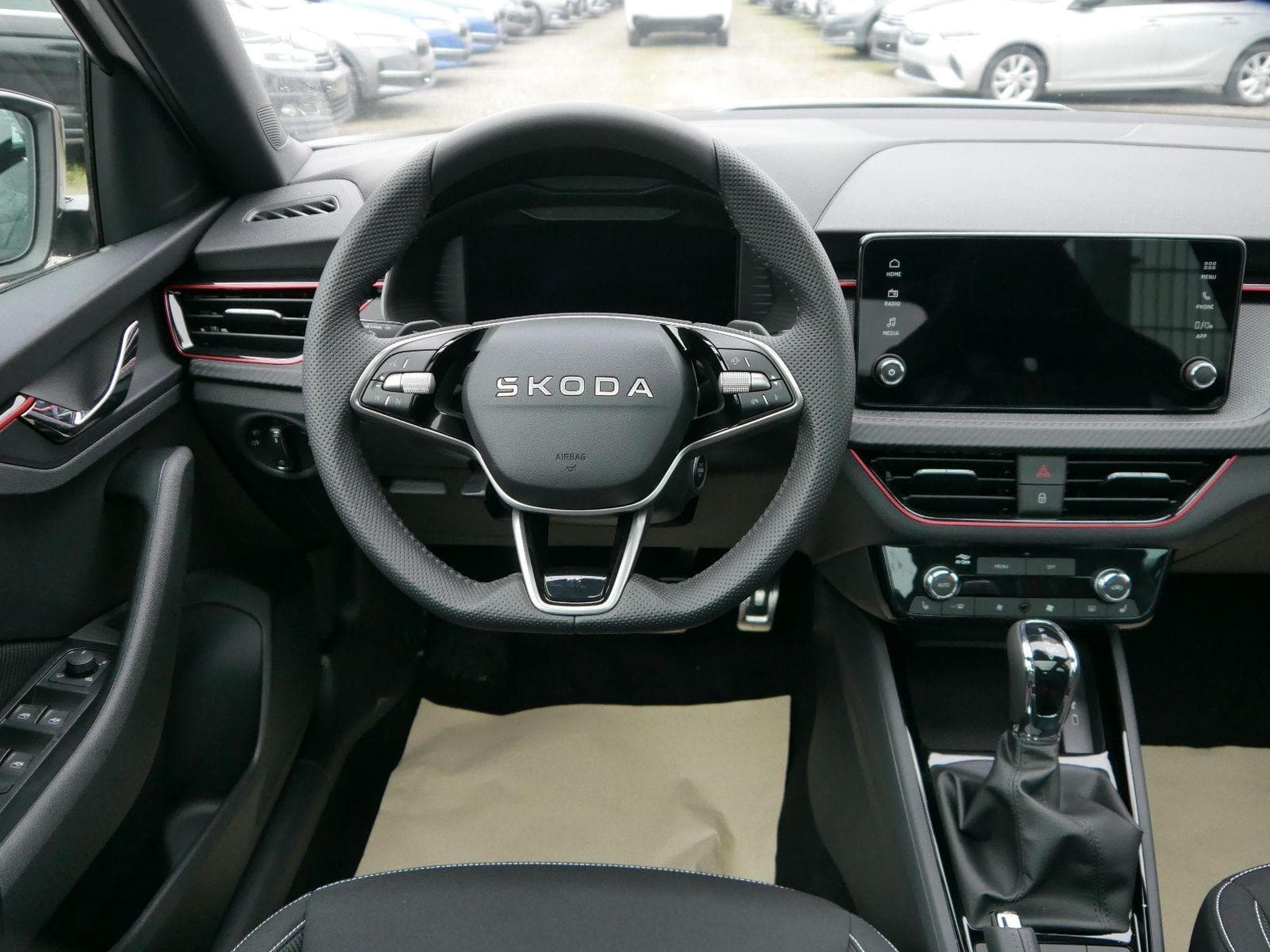 Skoda Kamiq Monte Carlo (2025) - Photo 12