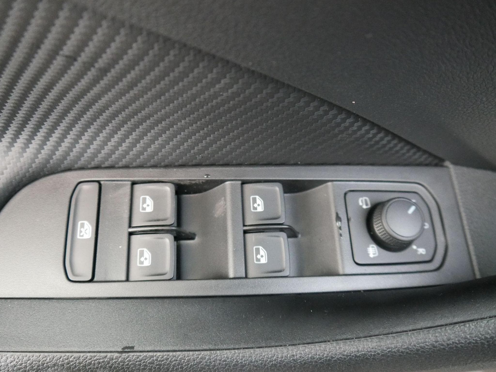 Skoda Kamiq Monte Carlo (2025) - Photo 11