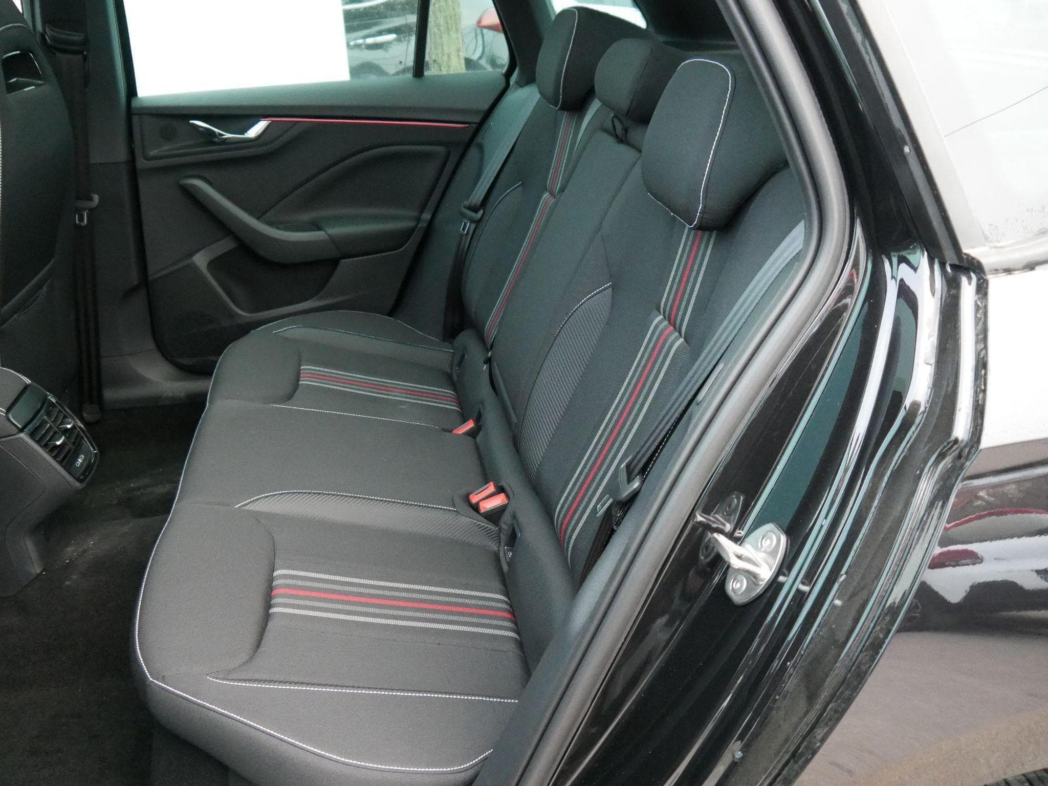 Skoda Kamiq Monte Carlo (2025) - Photo 9