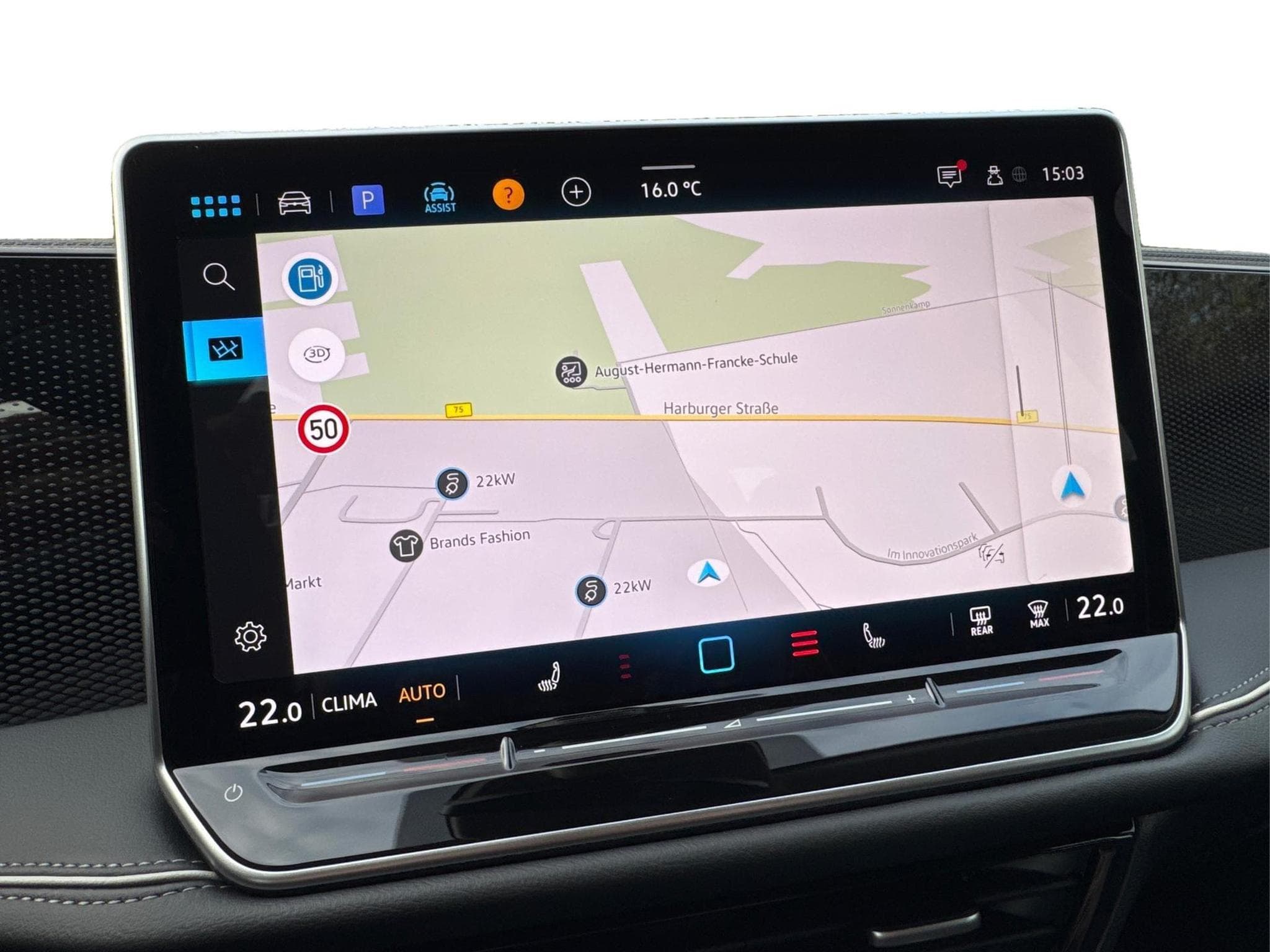 VW Passat Variant Business (2025) - Photo 17