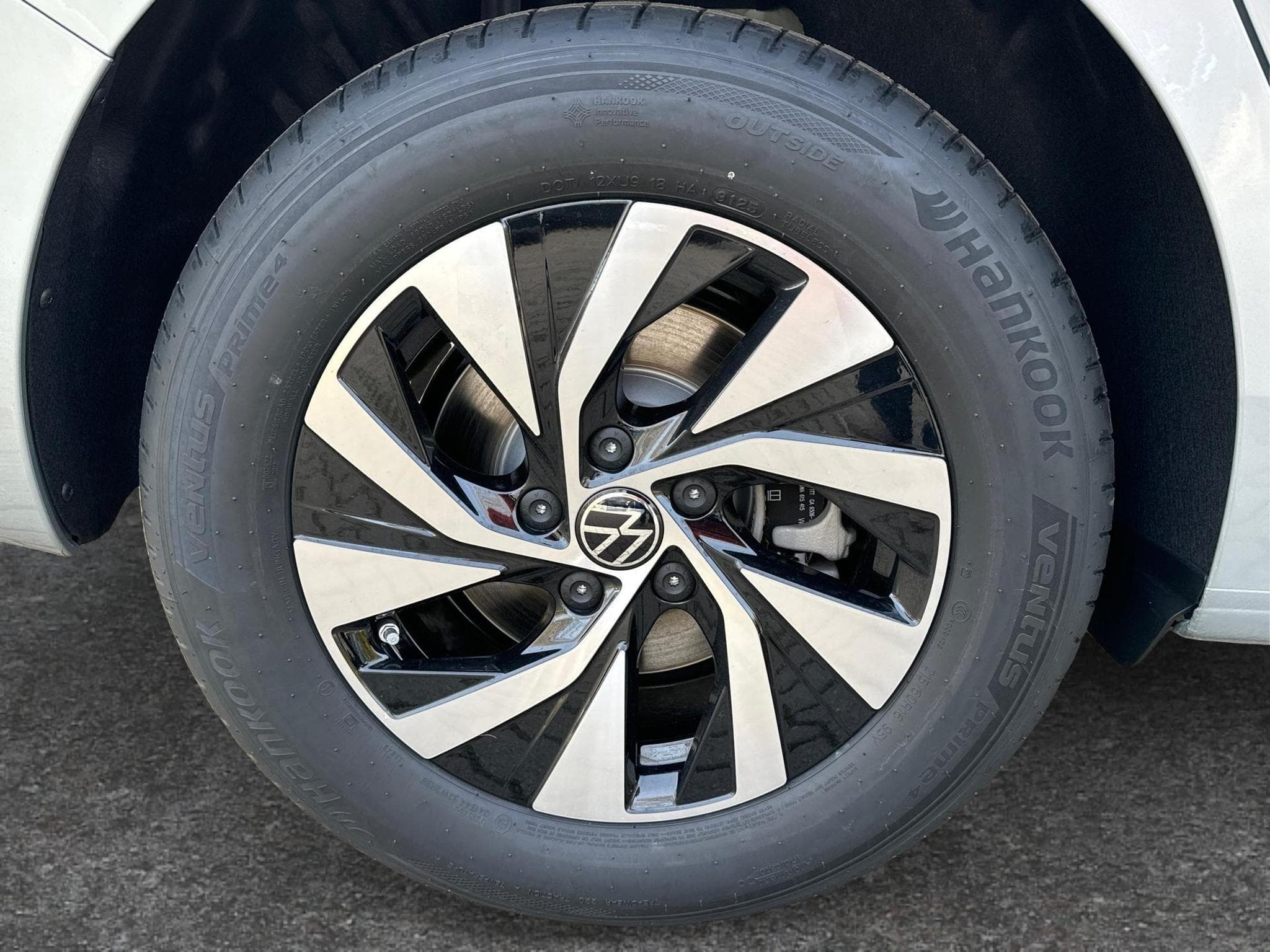 VW Passat Variant Business (2025) - Photo 7