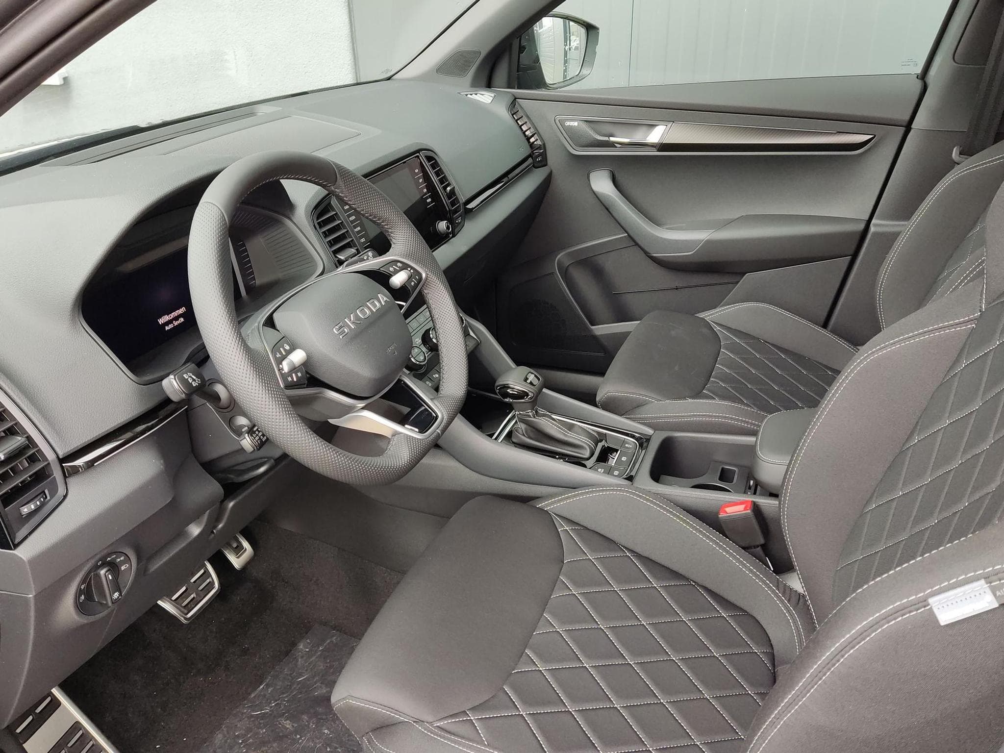 Skoda Karoq Sportline 2,0 TDI (2026) - Photo 4