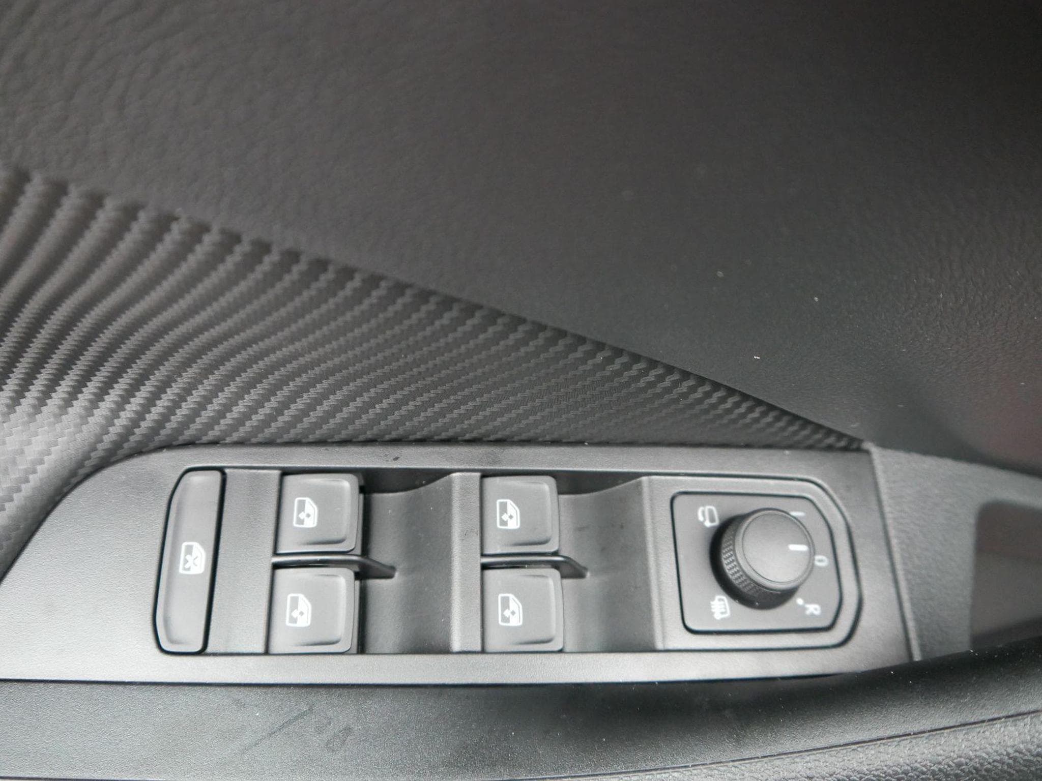 Skoda Kamiq Monte Carlo (2025) - Photo 15