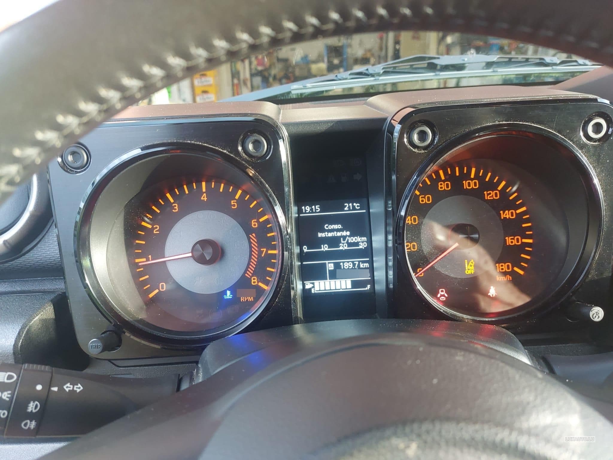 Suzuki Jimny GLX (2019) - Photo 5