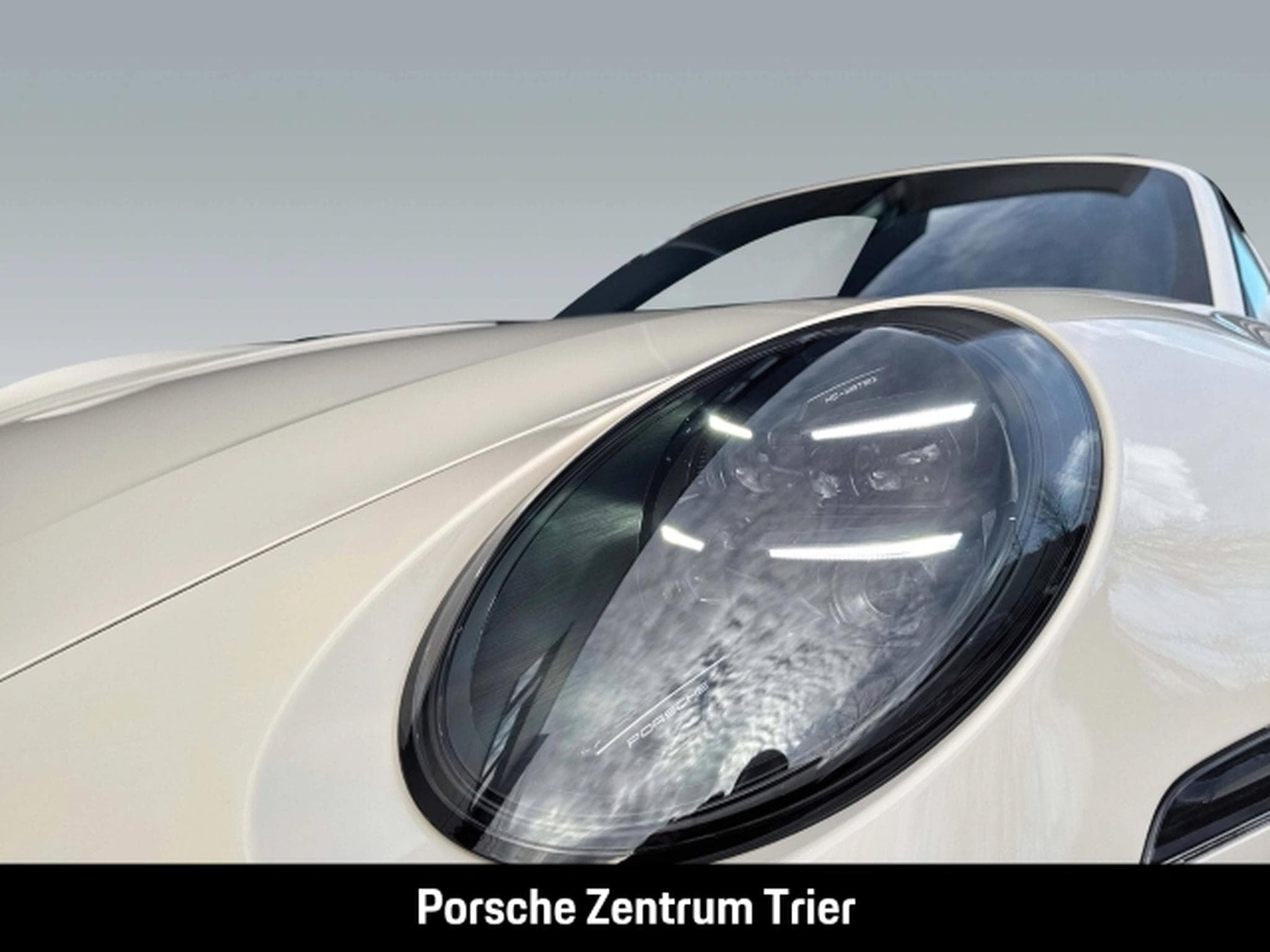 Porsche 911 Targa 4 GTS Burmester Clubleder LED (2026) - Photo 11