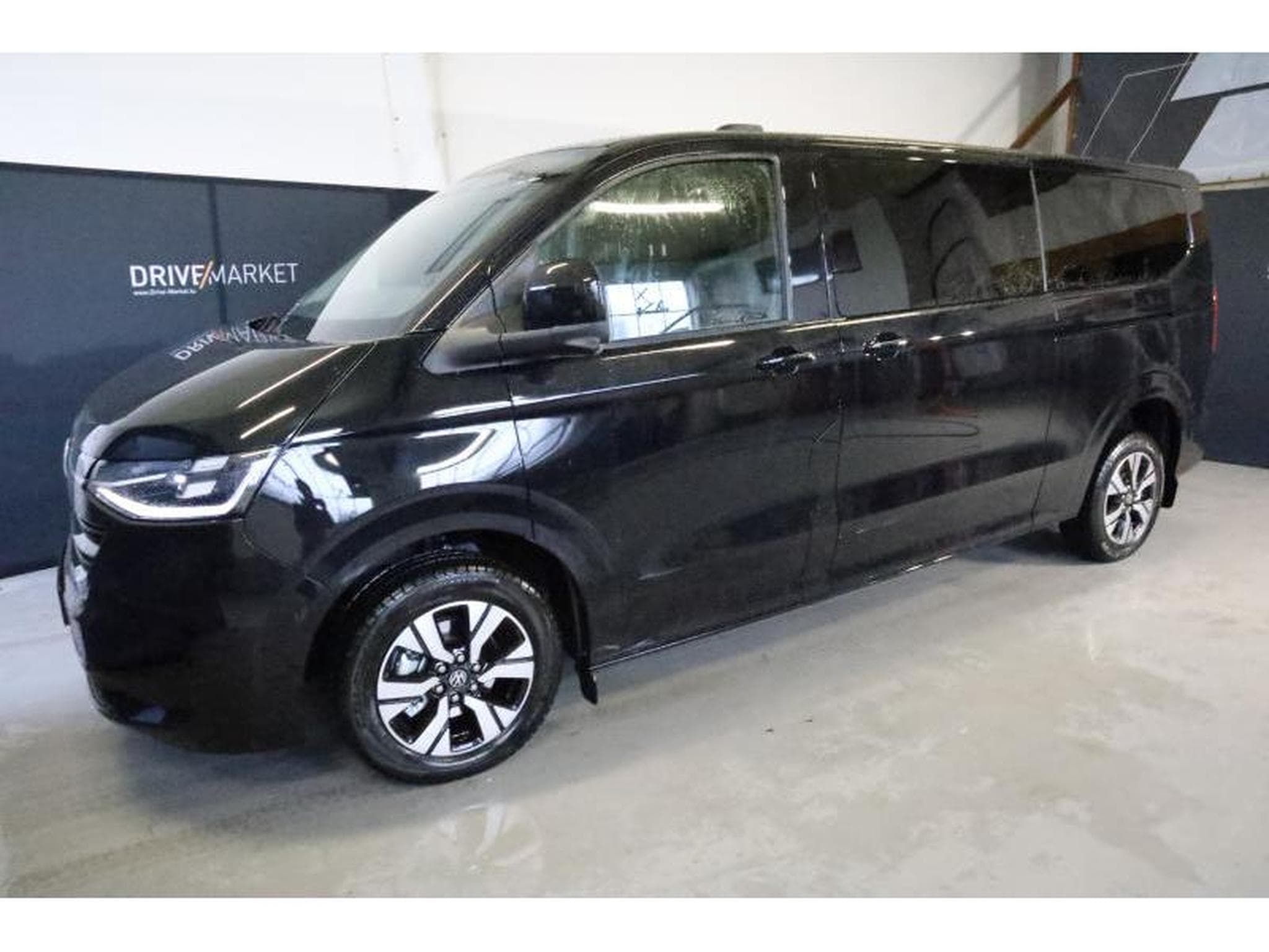 VW T7 STYLE LONG A8 (2025) - Photo 24
