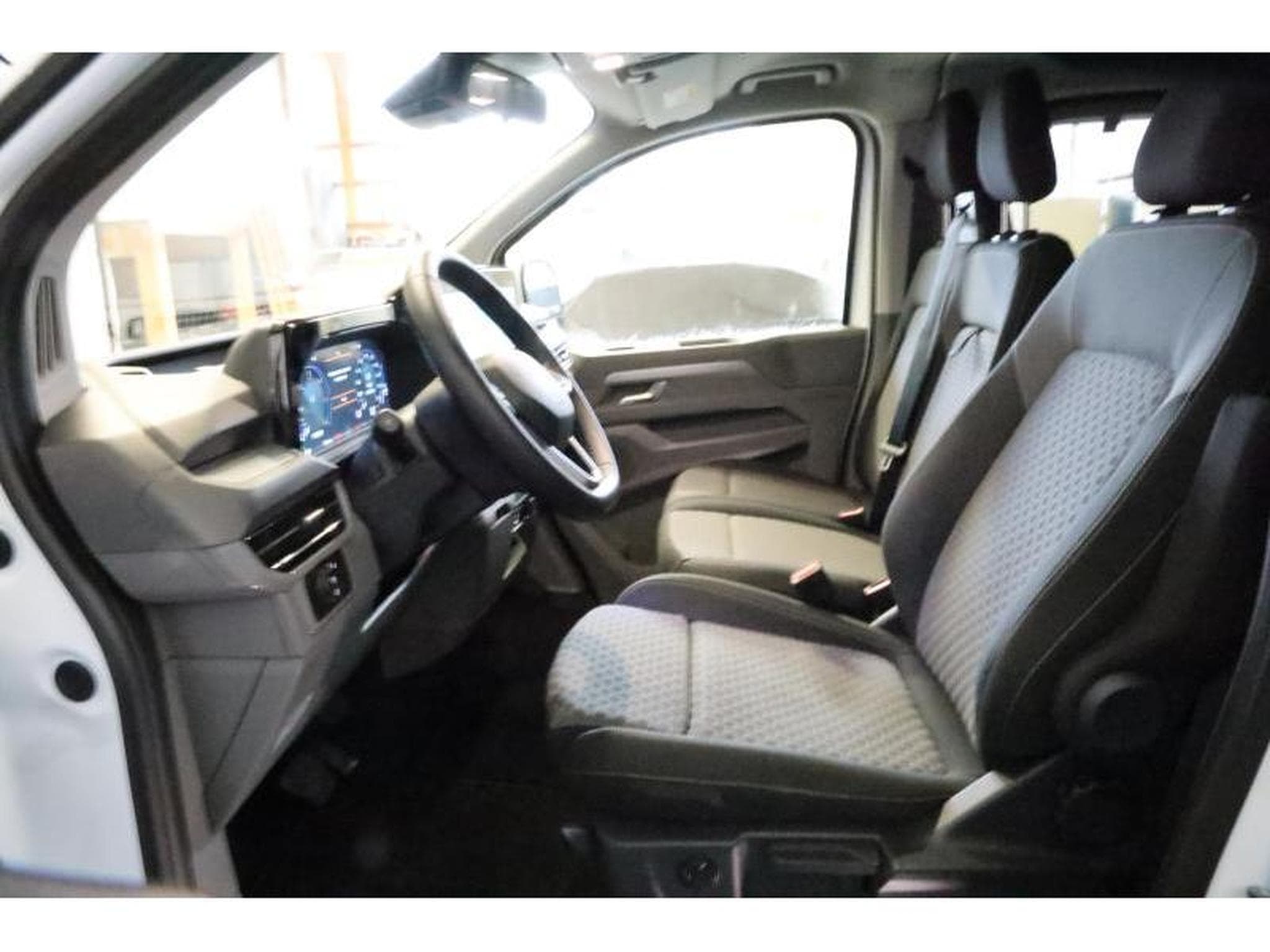 VW T7 STYLE COURT A8 (2025) - Photo 8