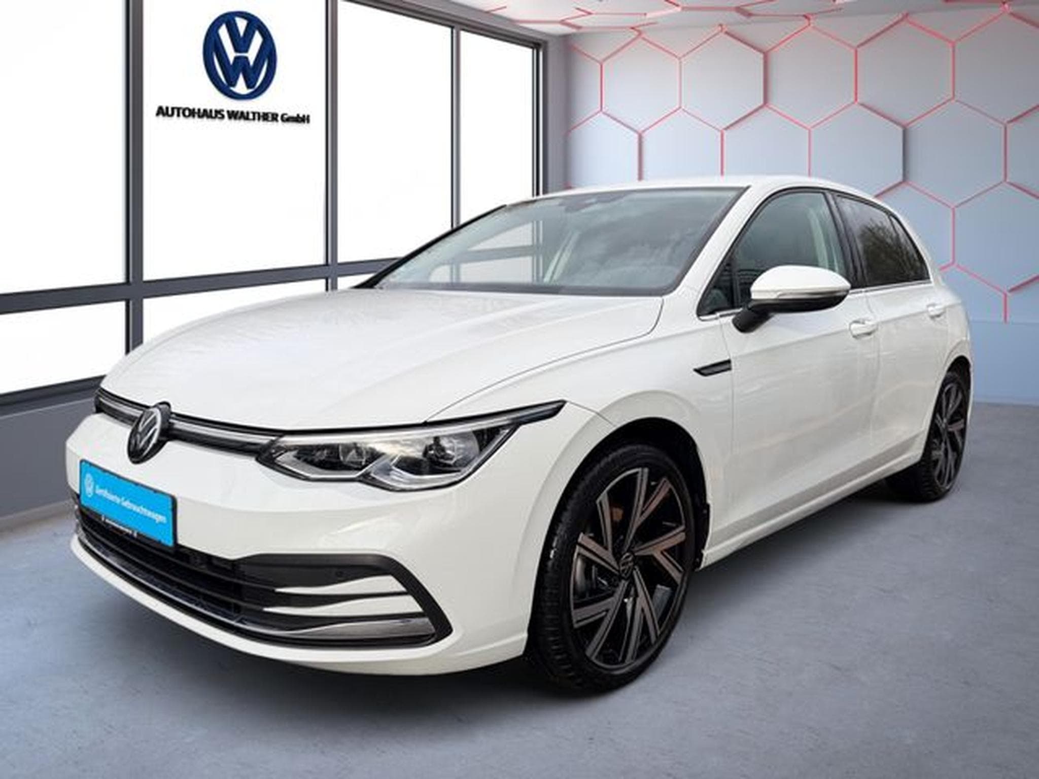 VW Golf Golf VIII Lim. Style eTSI (2023) - Photo 1