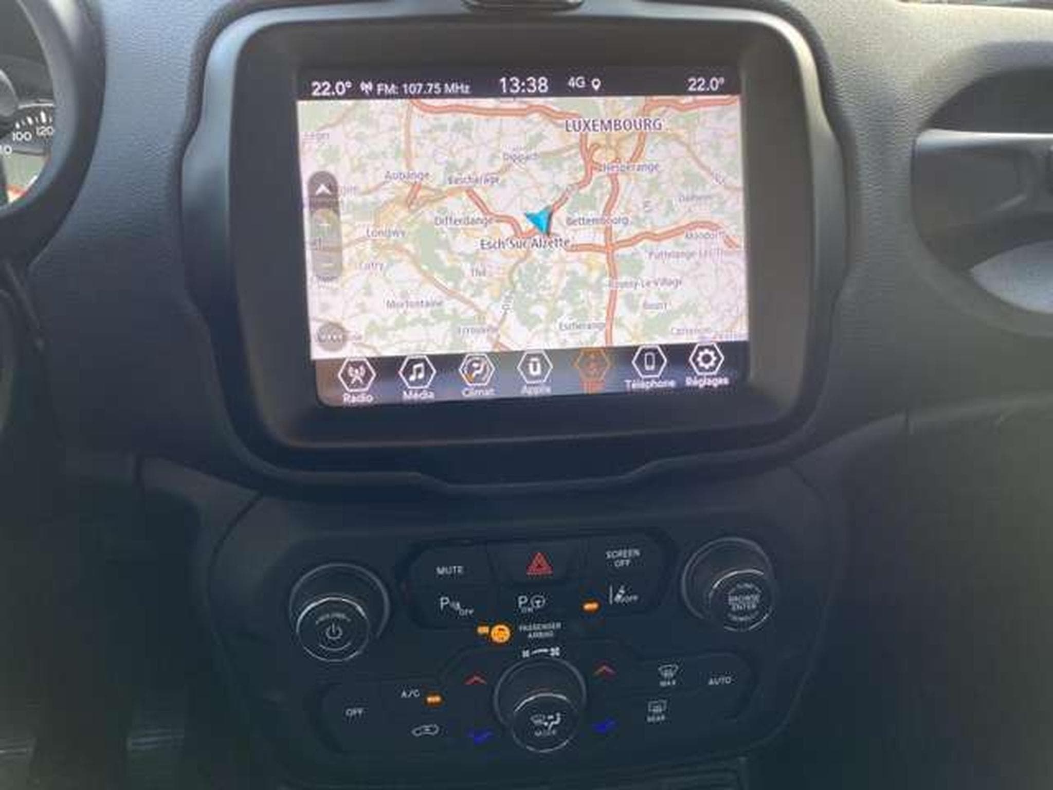 Jeep Renegade 1.0 120ch BLACK STAR - JUSQU'A 48 MOIS DE GARANTIE (2021) - Photo 13