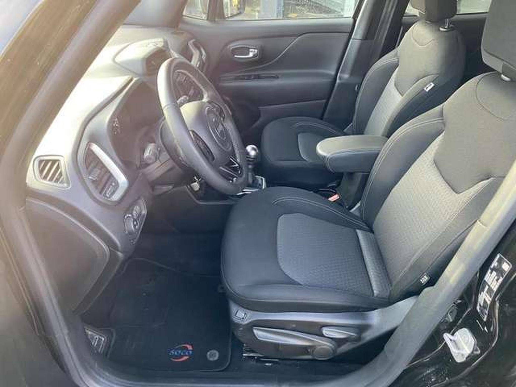 Jeep Renegade 1.0 120ch BLACK STAR - JUSQU'A 48 MOIS DE GARANTIE (2021) - Photo 9