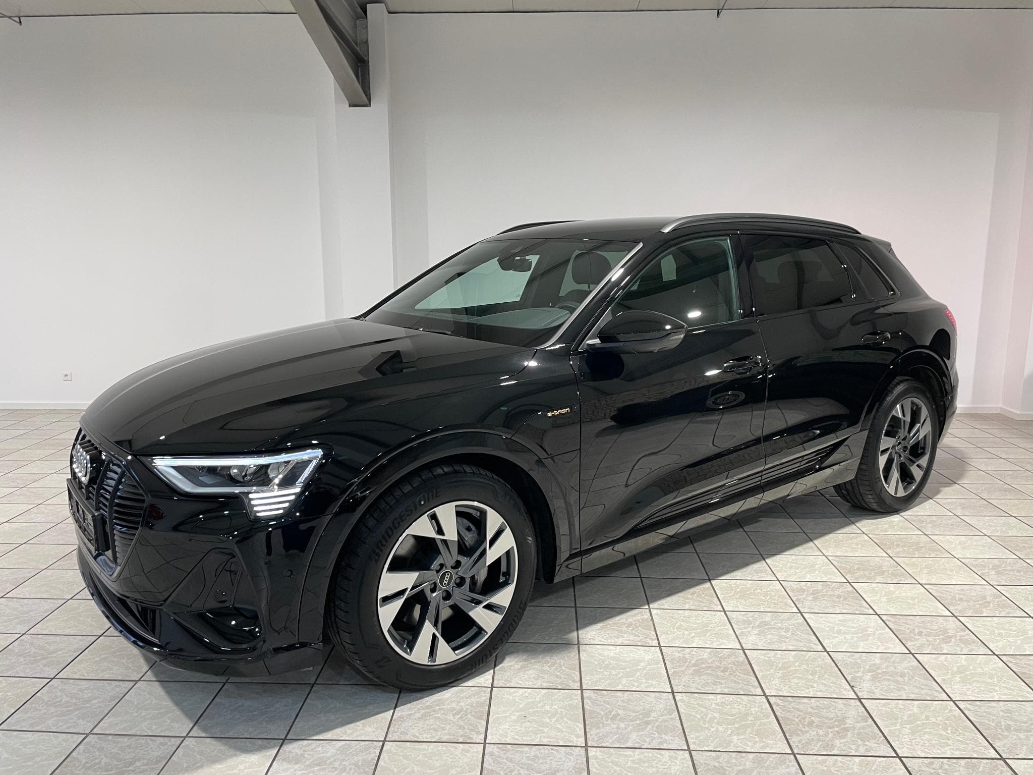 Audi e-tron e-tron 55 S-Line Quattro 300 kW 408cv (2024) - Photo 17
