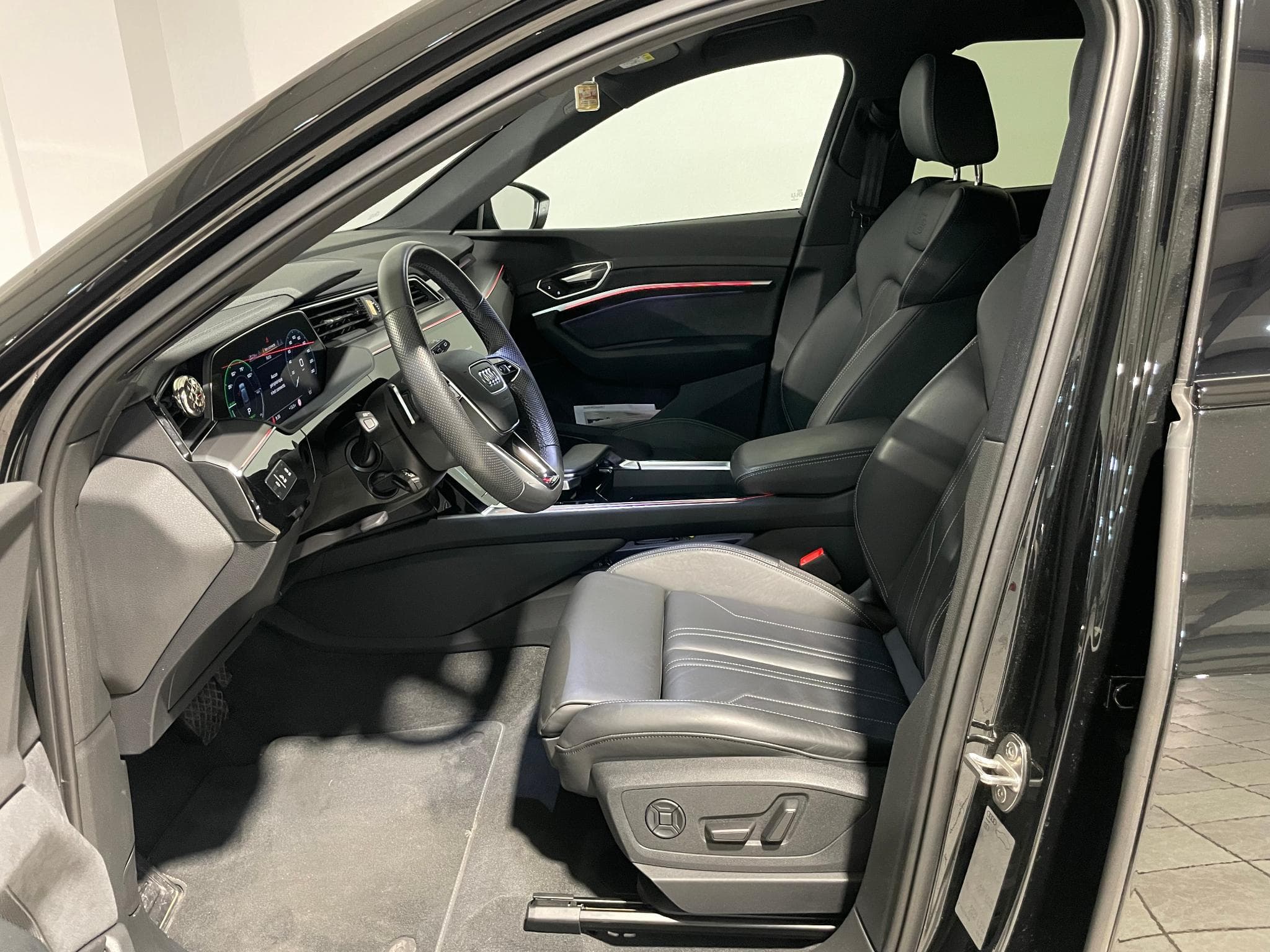 Audi e-tron e-tron 55 S-Line Quattro 300 kW 408cv (2024) - Photo 8