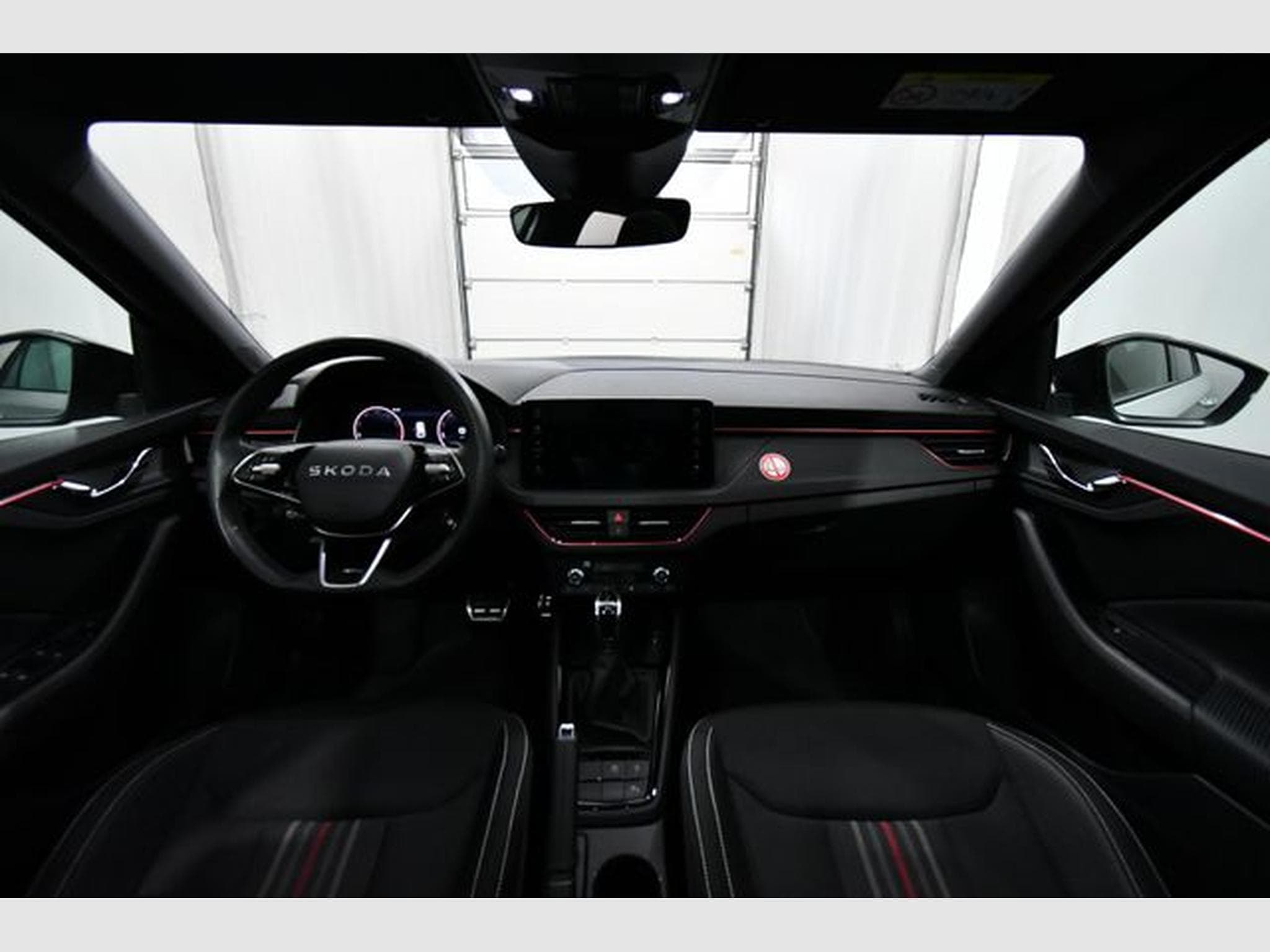 Skoda Kamiq Kamiq Monte Carlo, Navi, schw. AHK, Pano., R.Vie (2025) - Photo 8