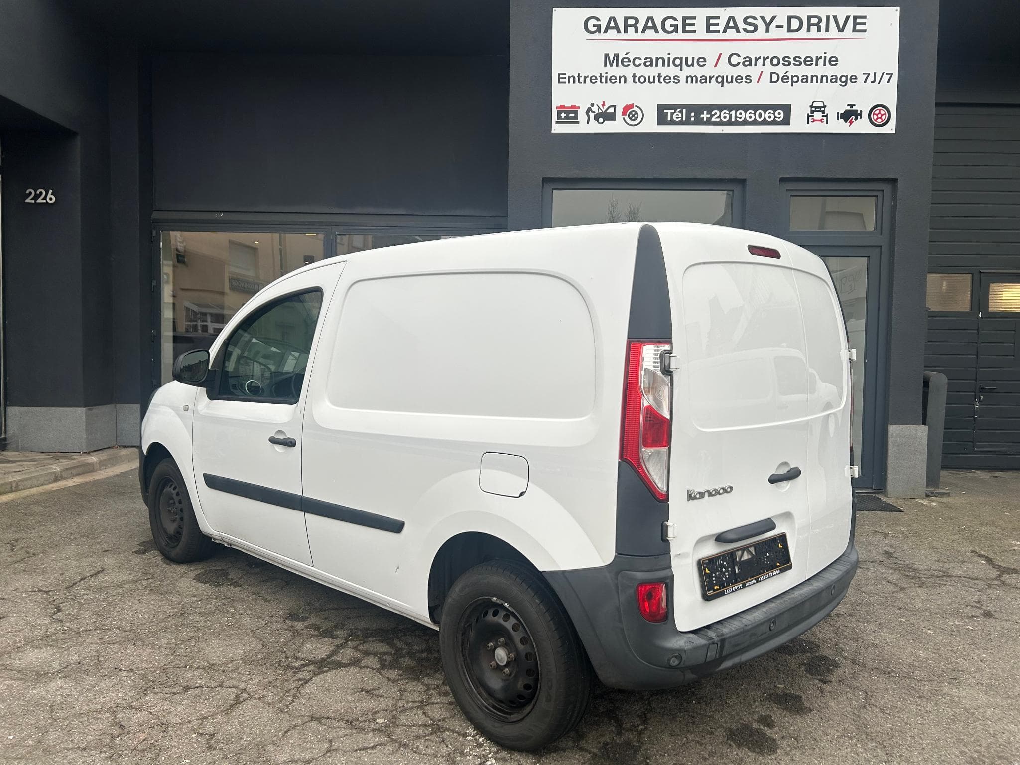 Renault Kangoo 1.5 dci 3 place (2019) - Photo 8