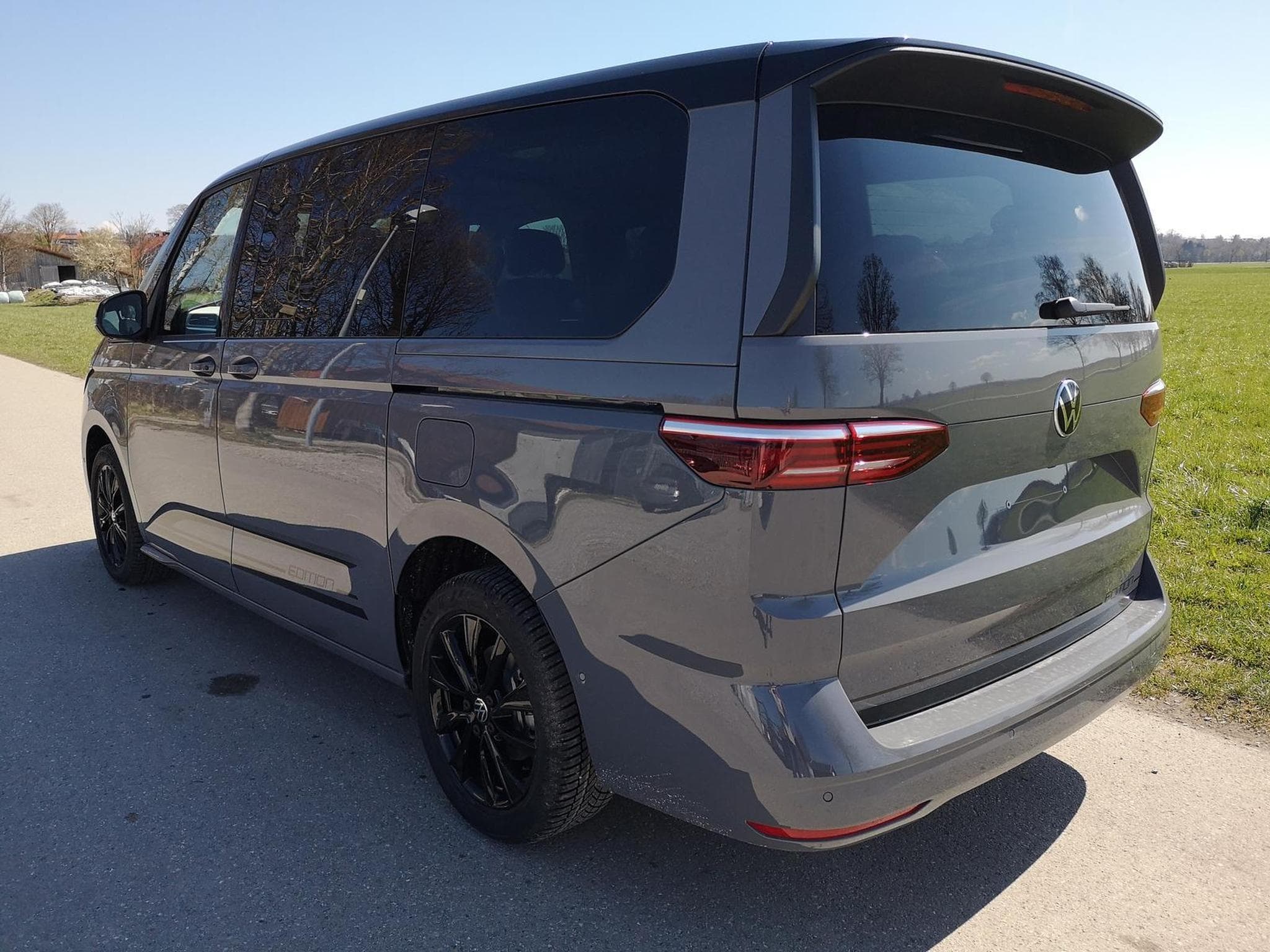 VW T7 Edition (2025) - Photo 2