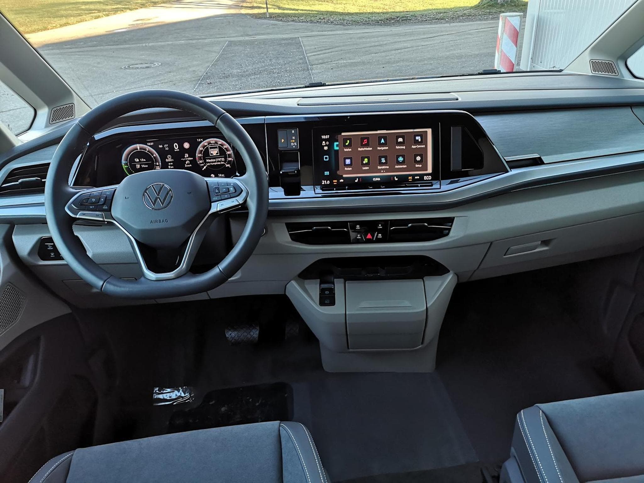 VW T7 Edition (2025) - Photo 6