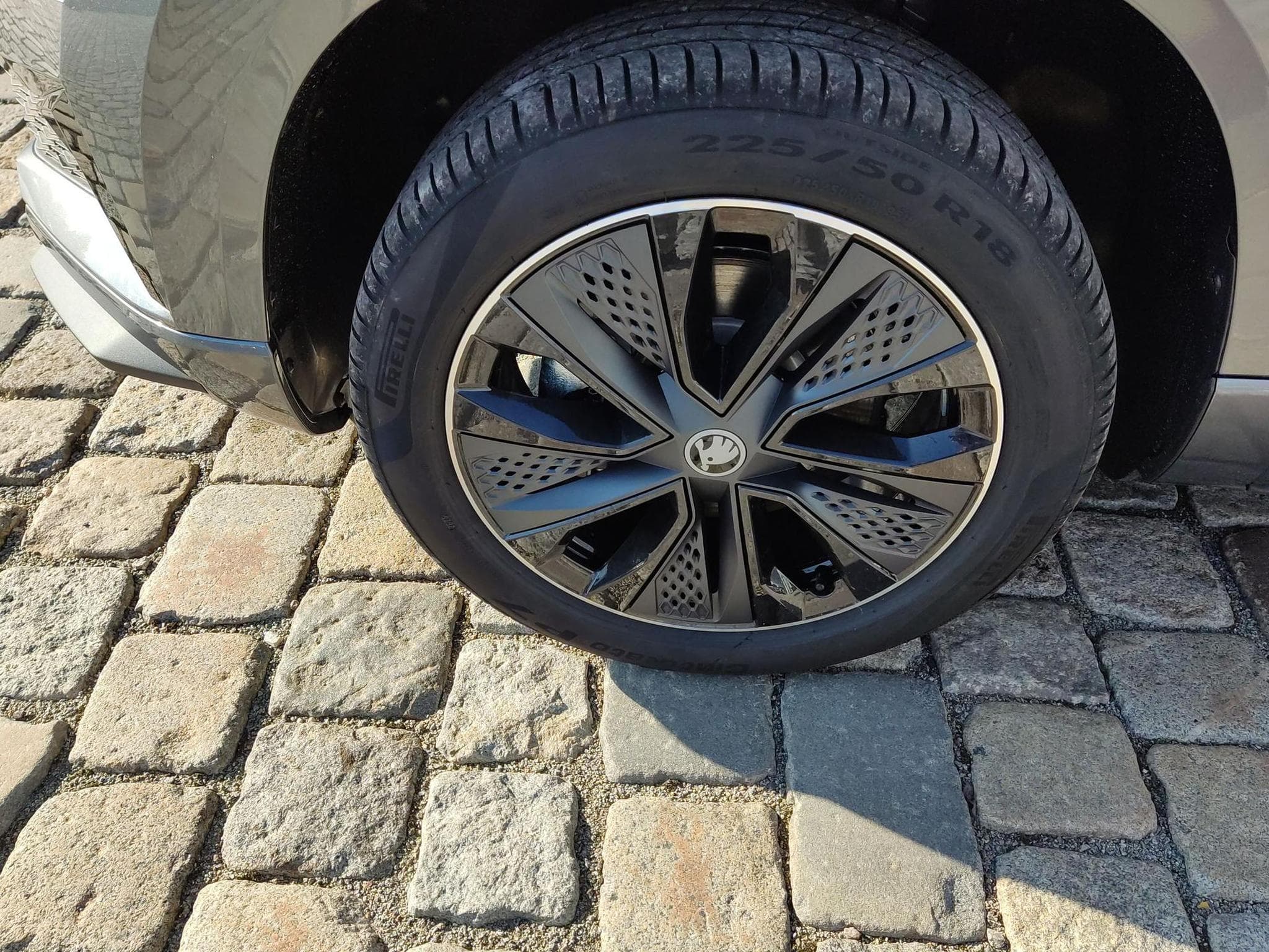 Skoda Karoq Sportline 1,5 TSI (2025) - Photo 13