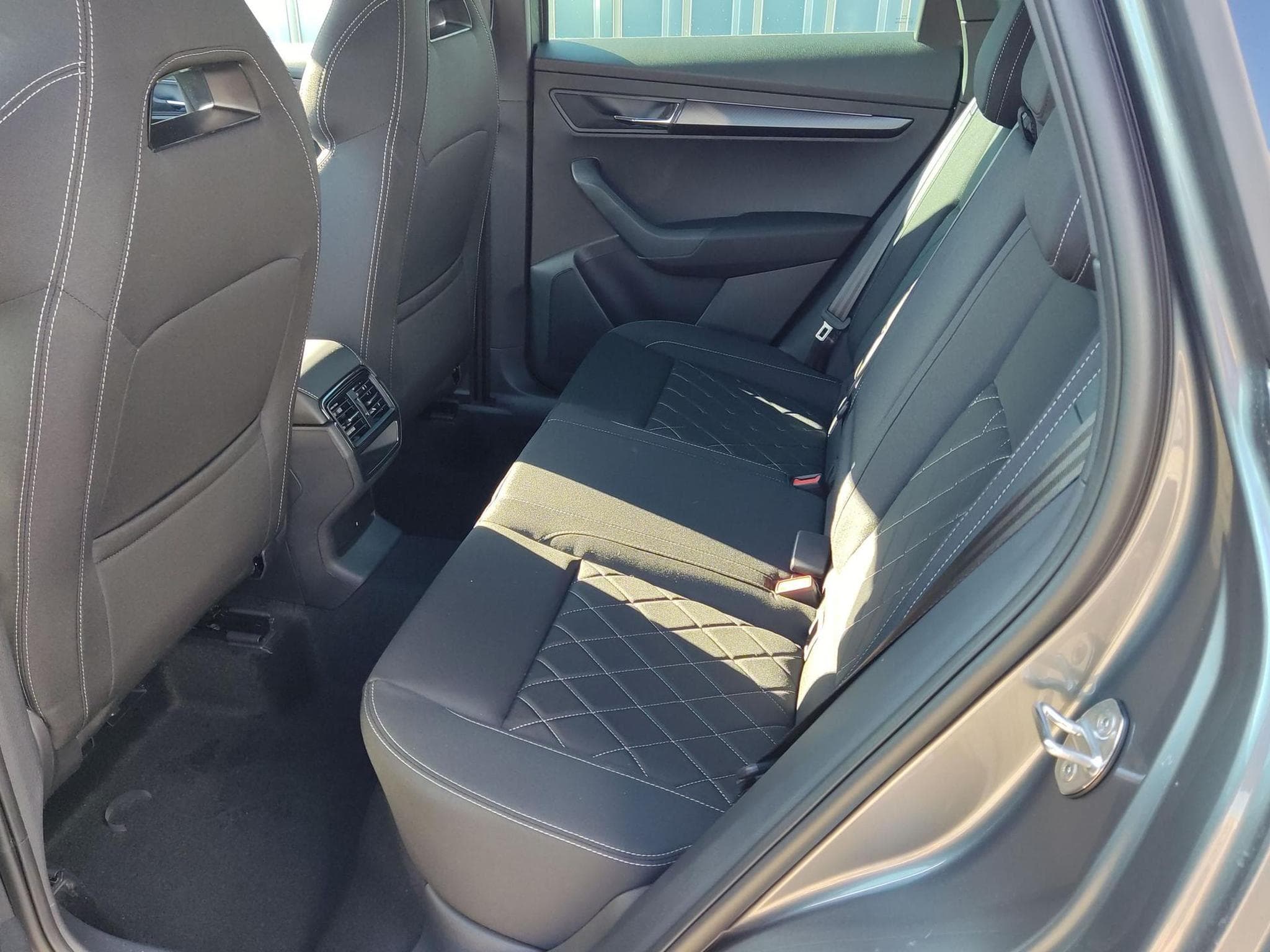 Skoda Karoq Sportline 1,5 TSI (2025) - Photo 5