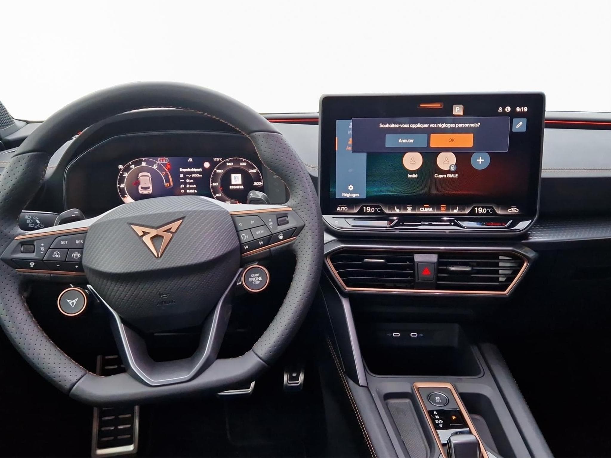 Cupra Leon 1.5 eTSI DSG (2025) - Photo 11