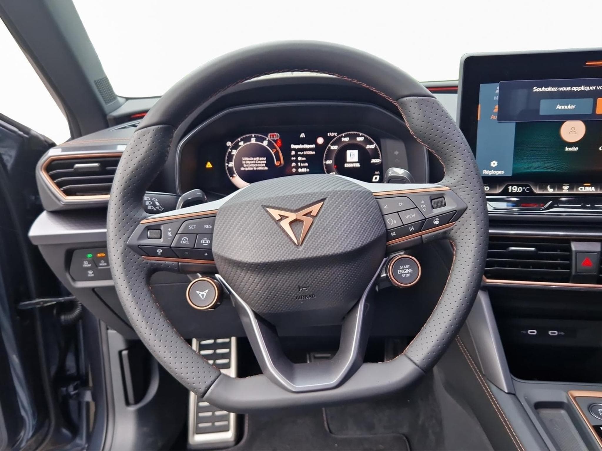 Cupra Leon 1.5 eTSI DSG (2025) - Photo 8