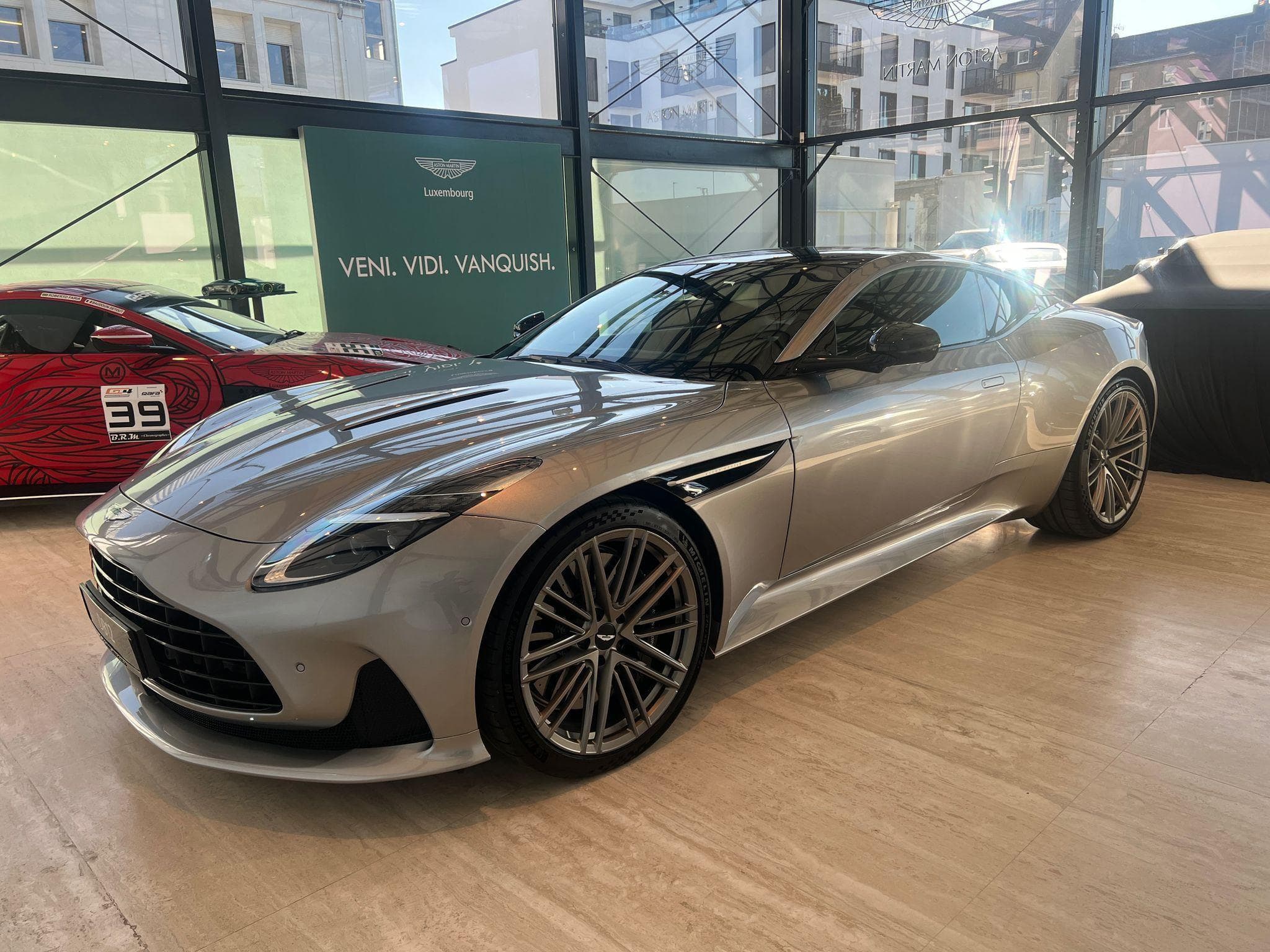 Aston-Martin DB12 4.0l V8 680cv (2025) - Photo 1