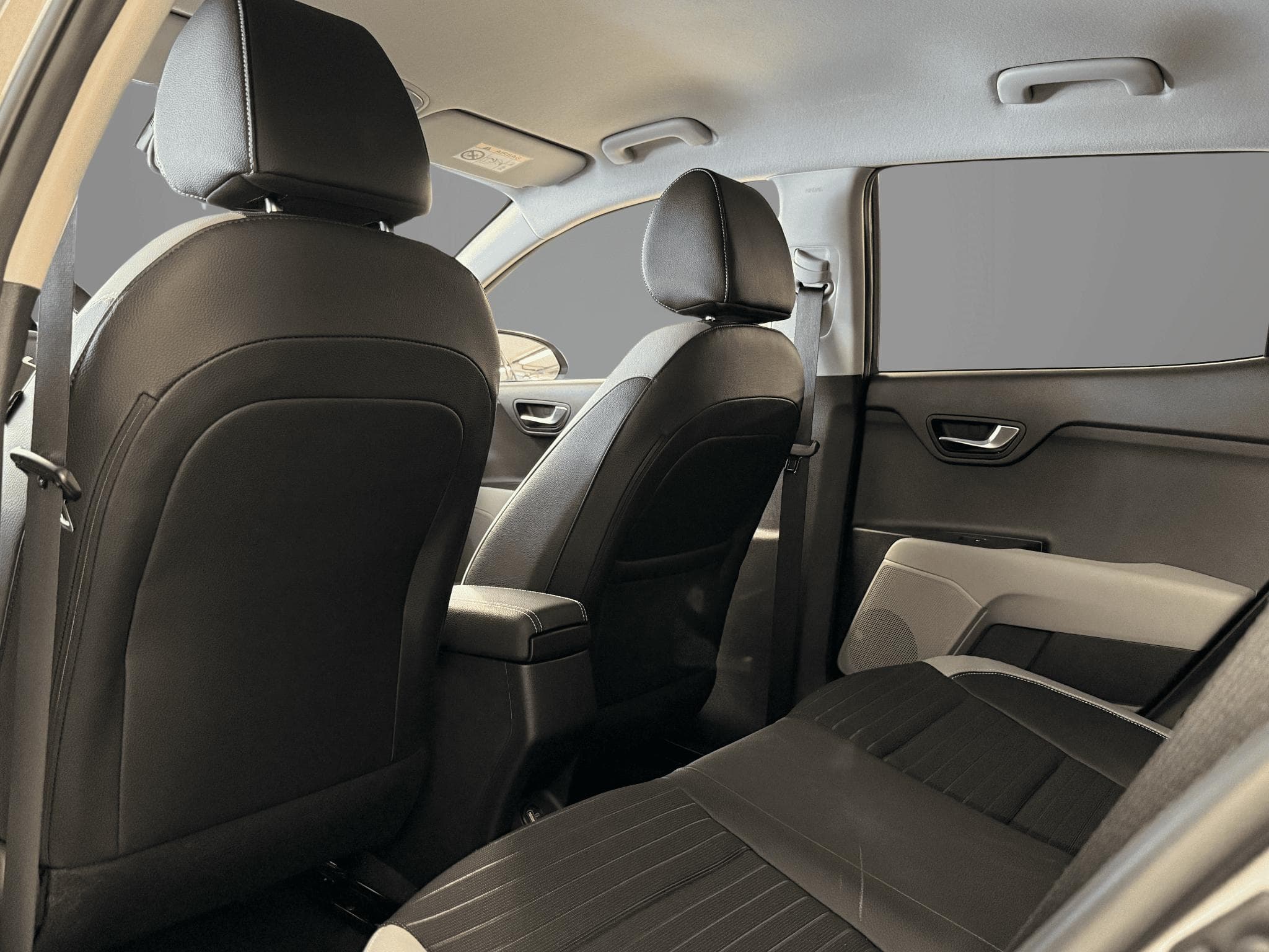 Kia Stonic Inspire Plus 1.0T ISG (2024) - Photo 12
