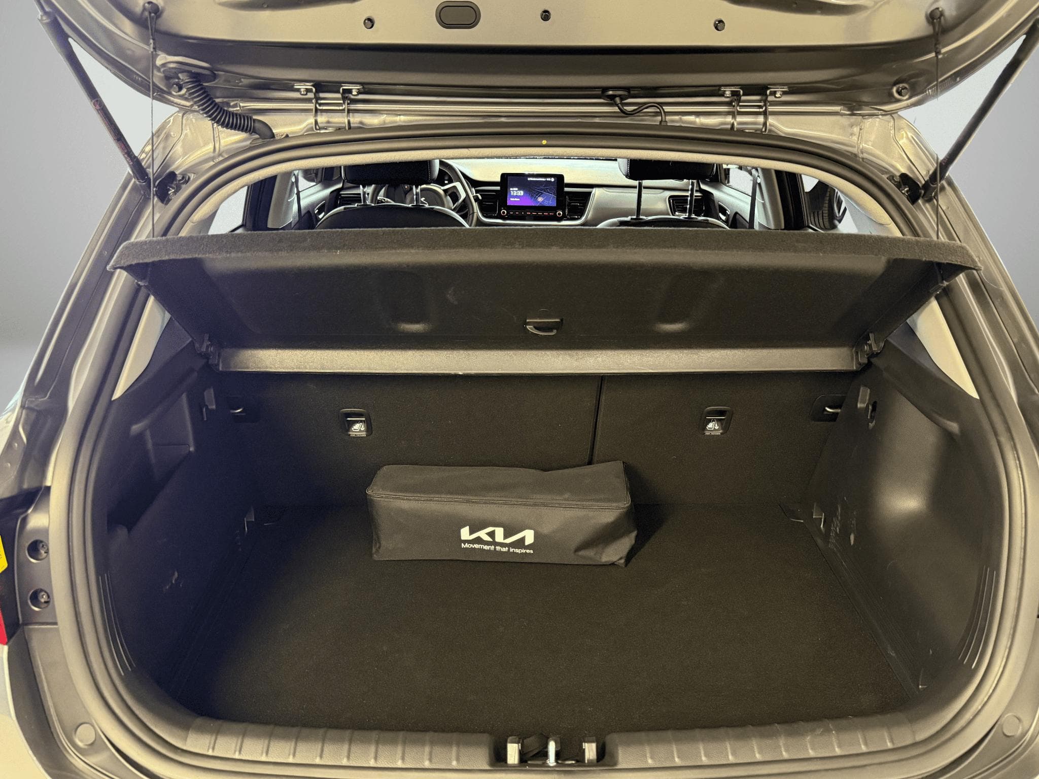 Kia Stonic Inspire Plus 1.0T ISG (2024) - Photo 13