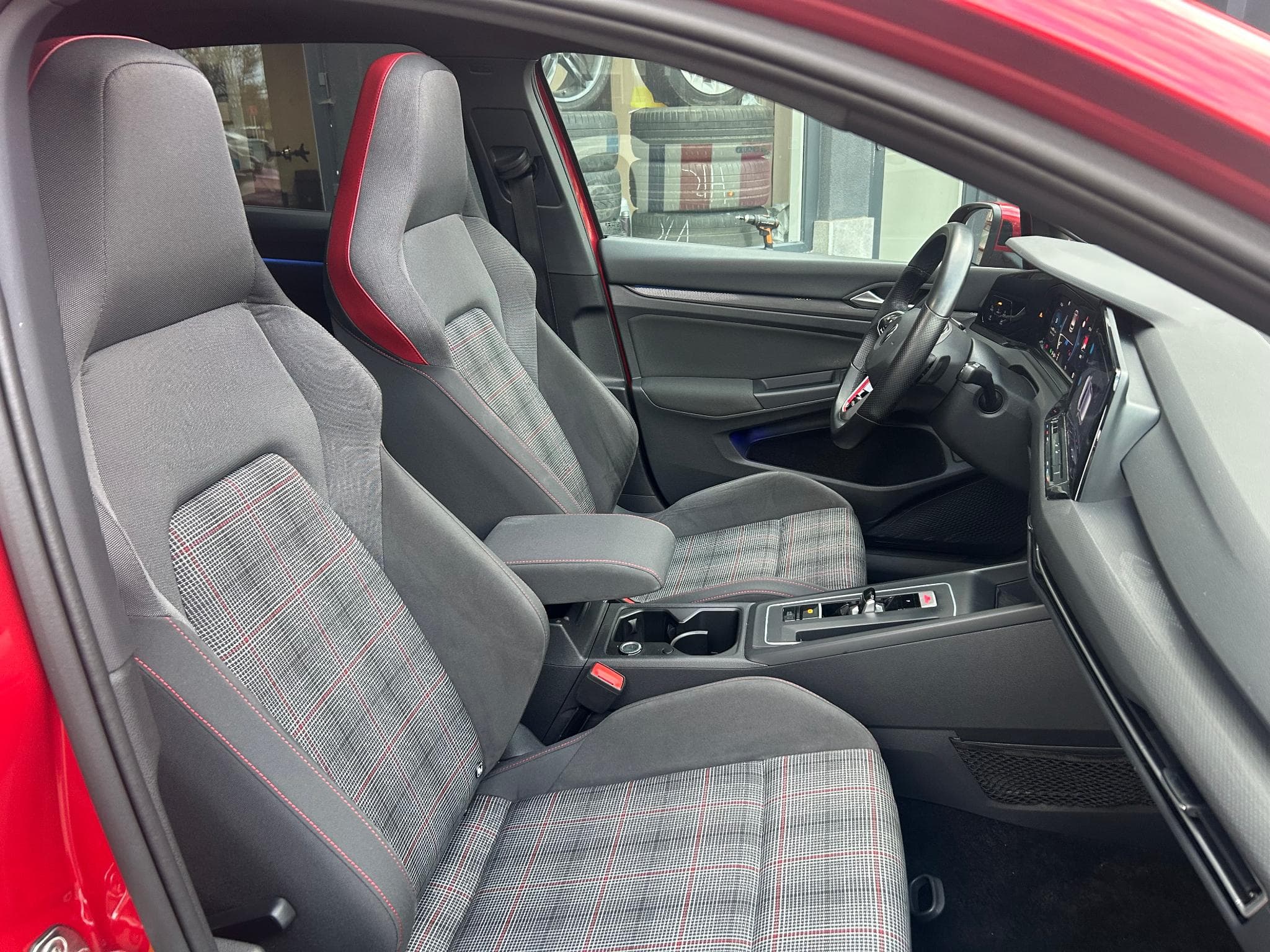 VW Golf GOLF 8 2.0 GTI DSG TOIT OUVRANT (2021) - Photo 5