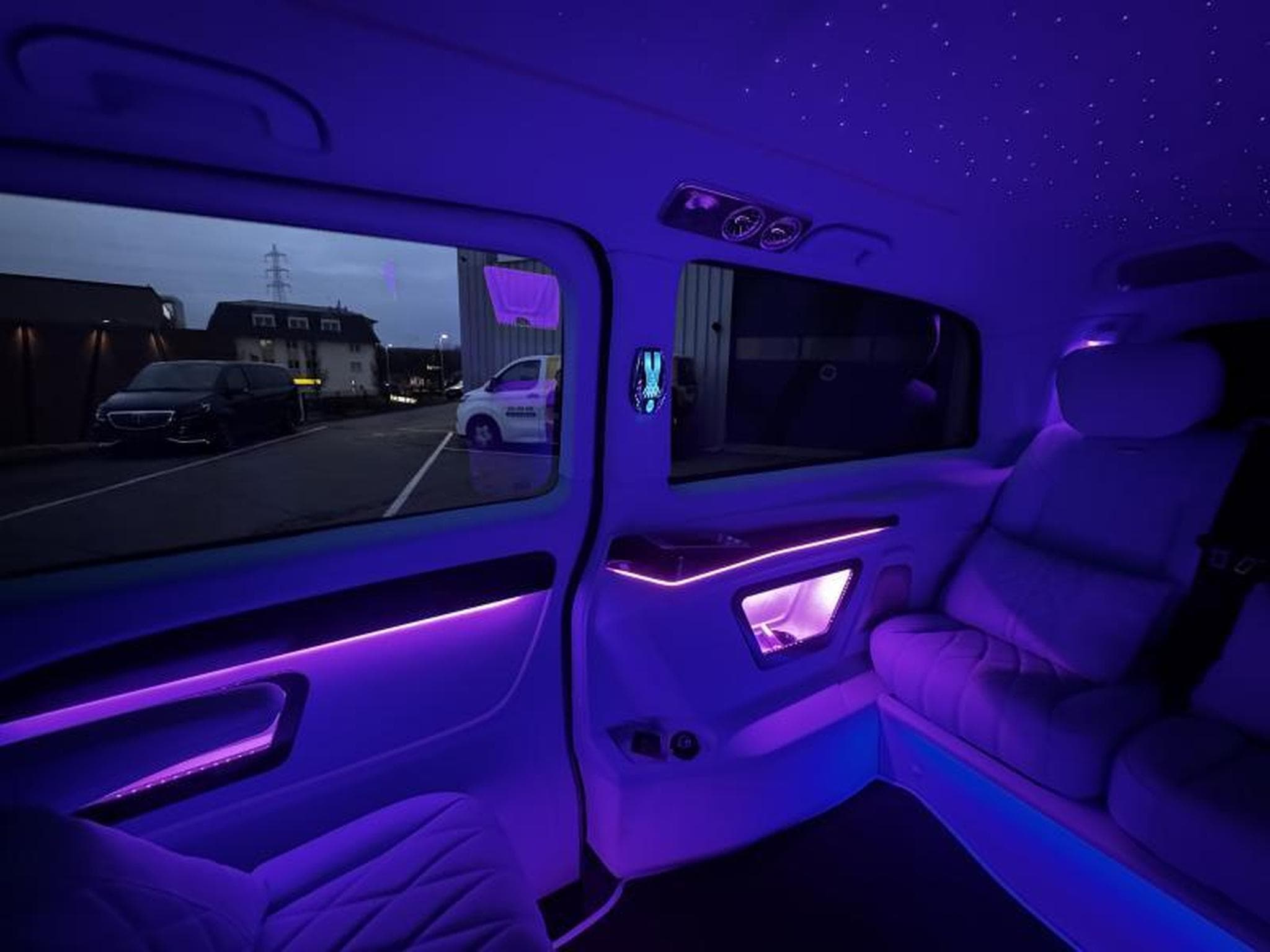 Mercedes Vito Vito VIP CDI extra-long propulsion (2023) - Photo 18