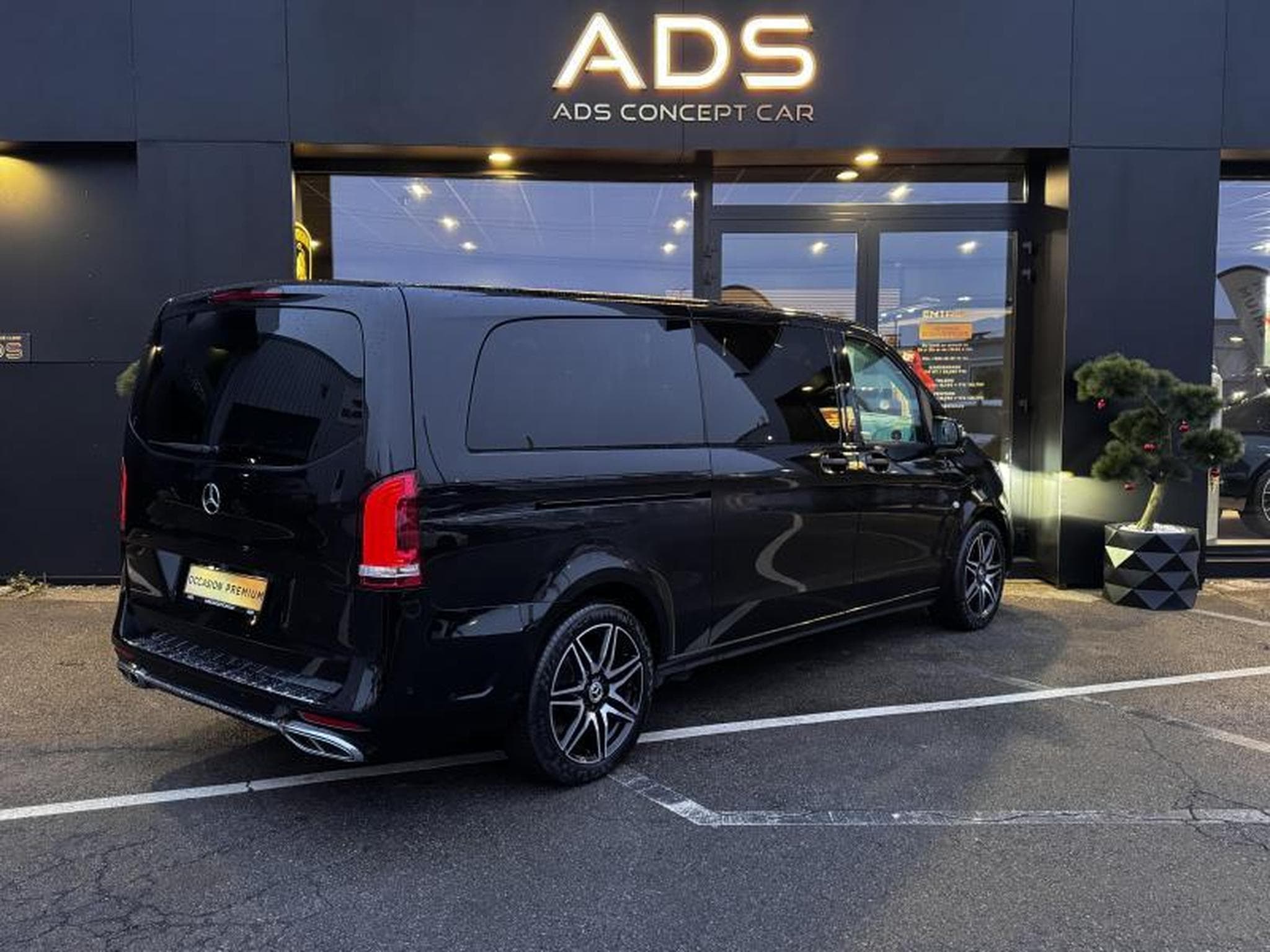 Mercedes Vito Vito VIP CDI extra-long propulsion (2023) - Photo 4