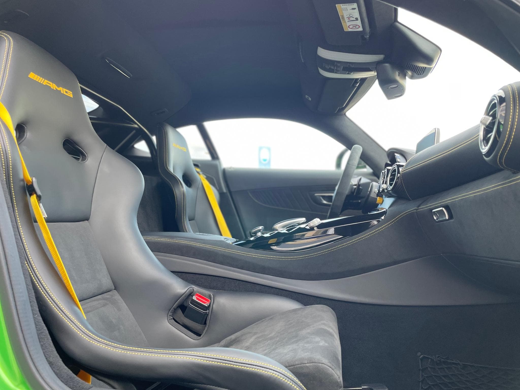 Mercedes AMG GT R 4.0i V8 Biturbo 585 Carbone (2018) - Photo 4