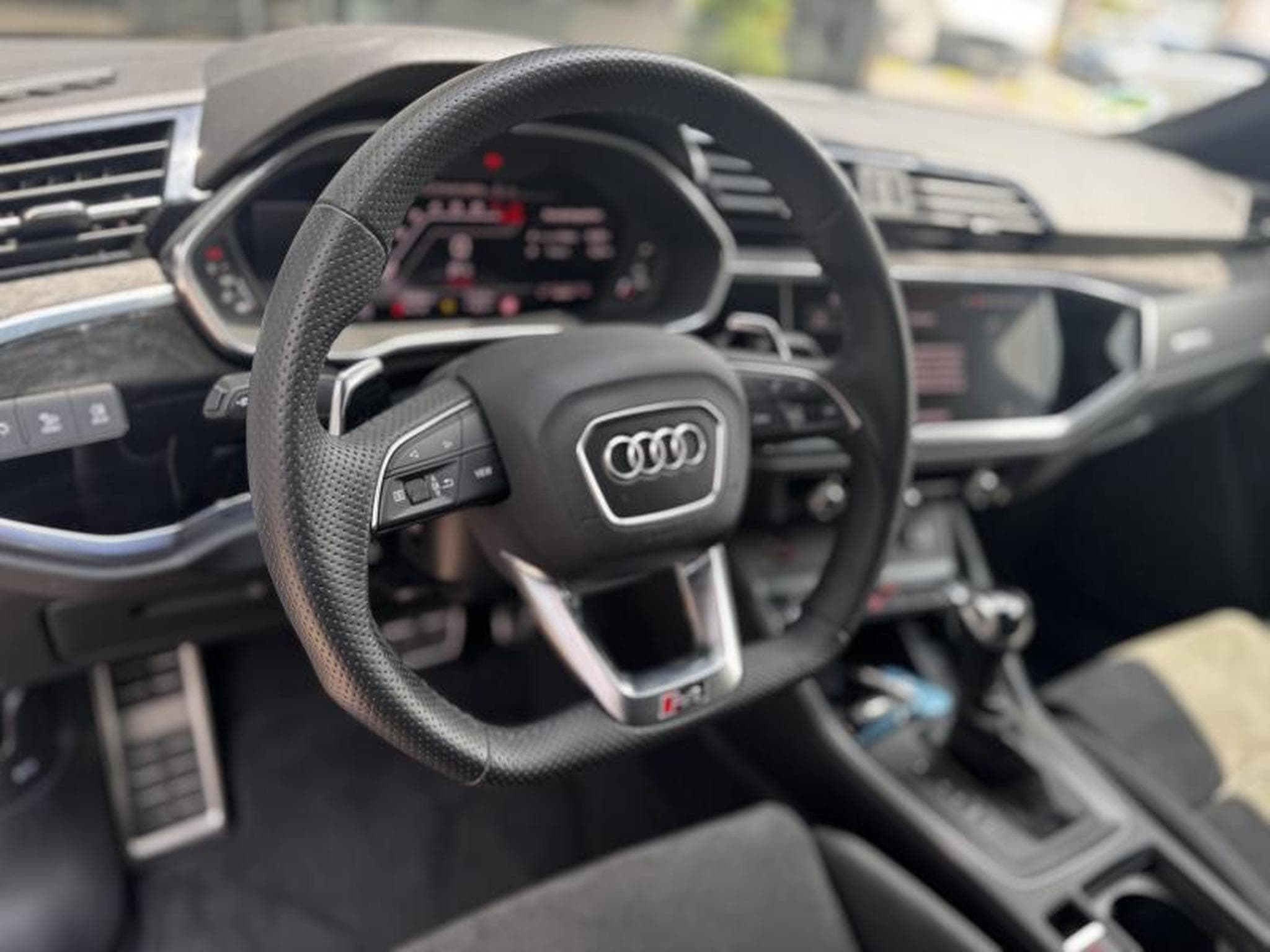 Audi RSQ3 Sportback Quattro 2.5L 400cv (2022) - Photo 6