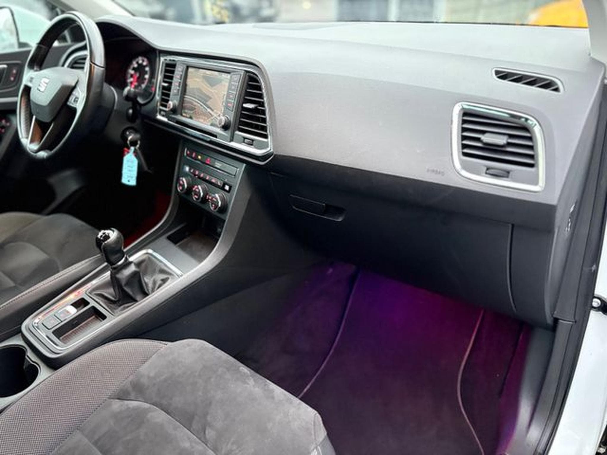 Seat Ateca ATECA STYLE *LED*NAVI*KAMERA*SITZHEIZUNG* (2017) - Photo 14