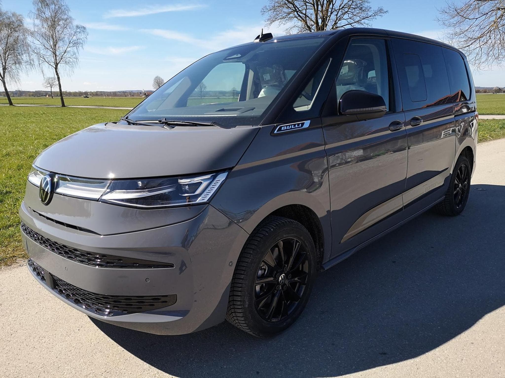 VW T7 Edition (2025) - Photo 1