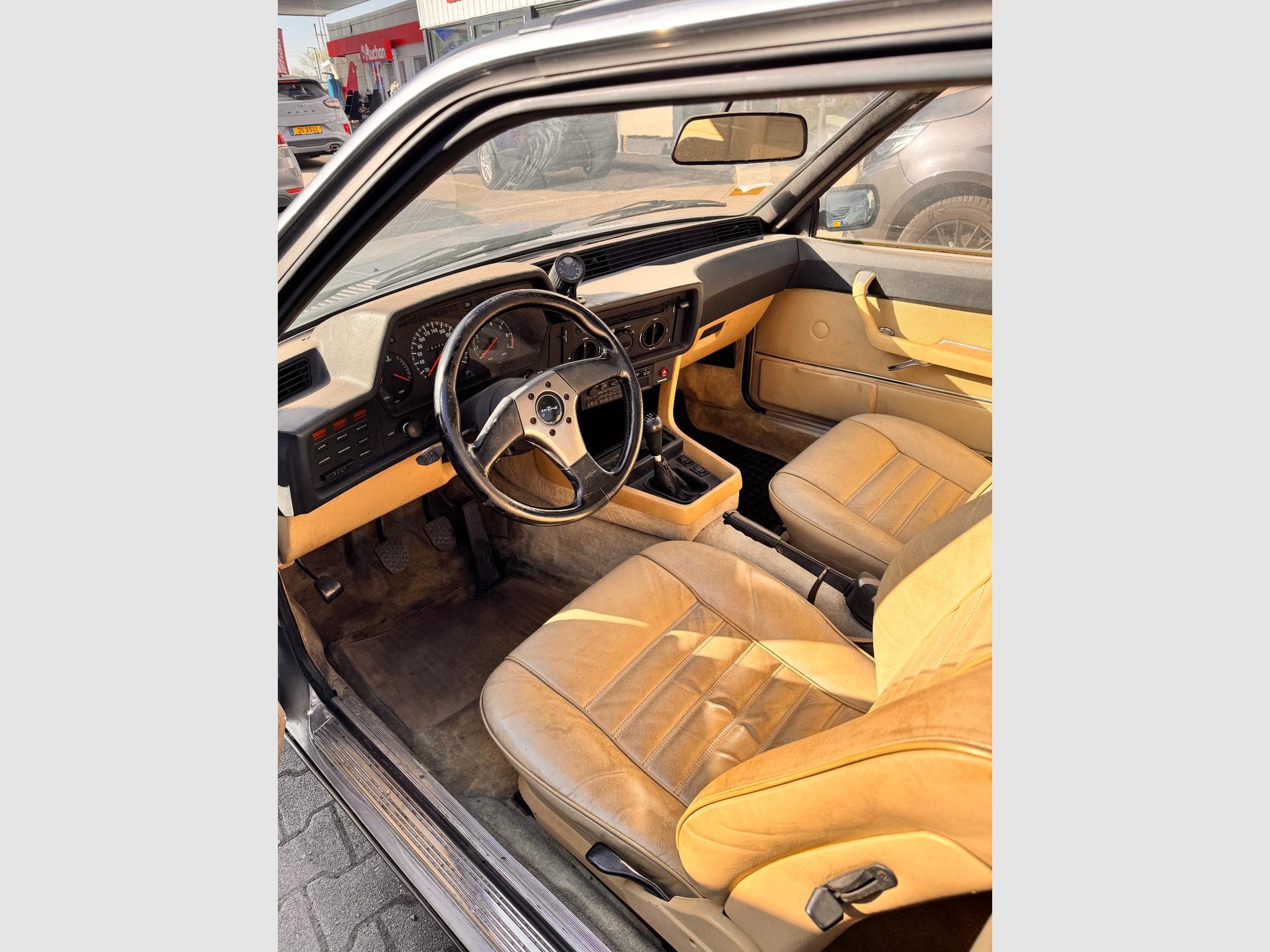 BMW 635 CSI (1981) - Photo 4