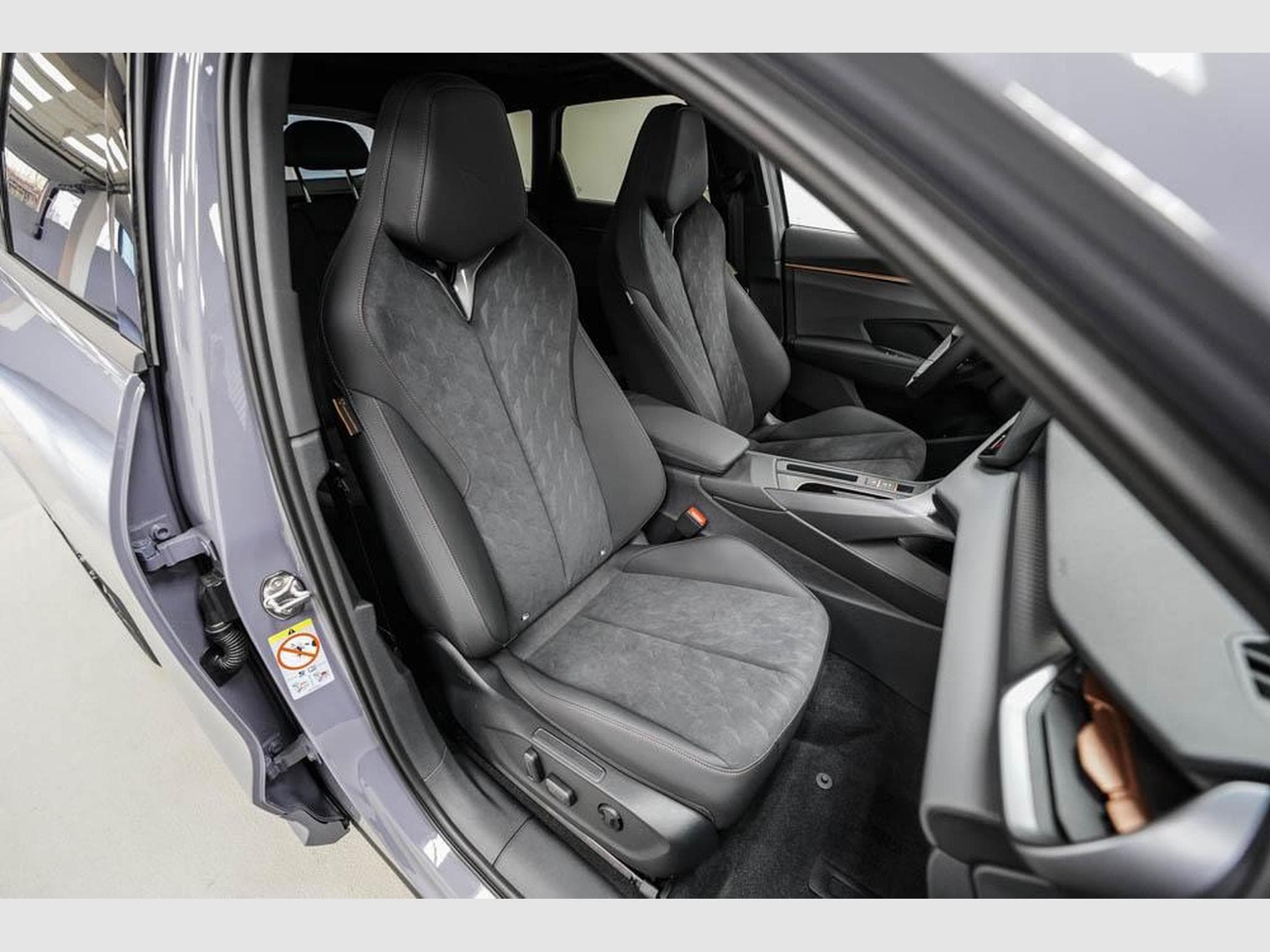 Cupra Terramar 2,0 TSI DSG (2025) - Photo 22