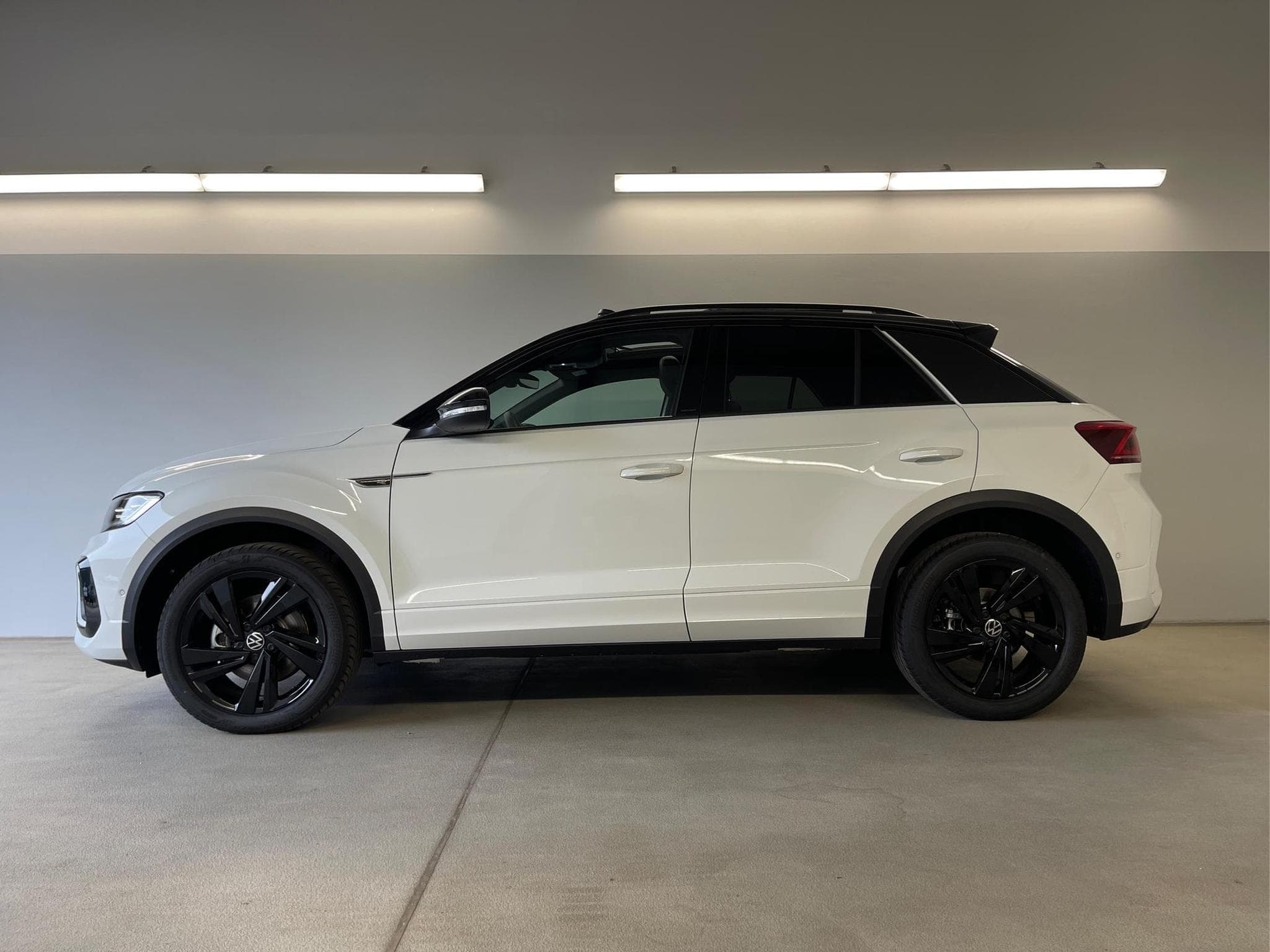 VW T-Roc R-Line (2025) - Photo 3